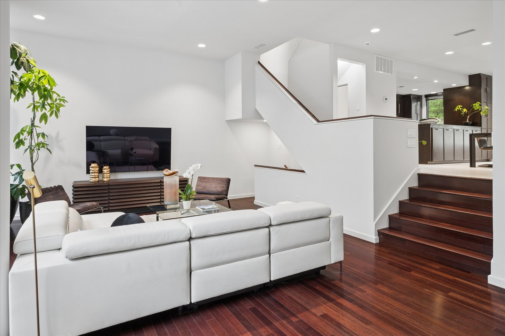 3210 Elizabeth Street, Dallas, TX, 75204
