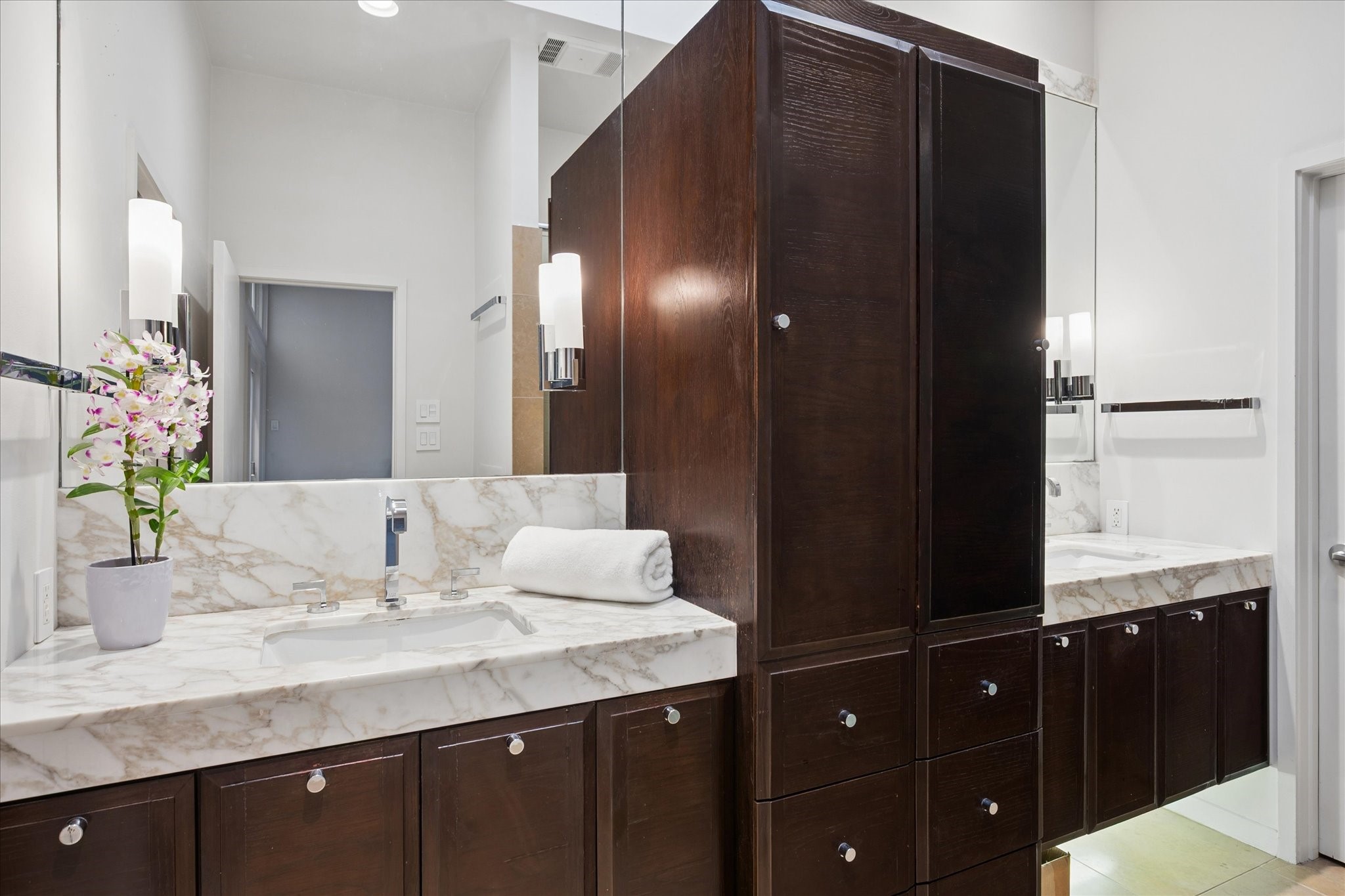 3210 Elizabeth Street, Dallas, TX, 75204