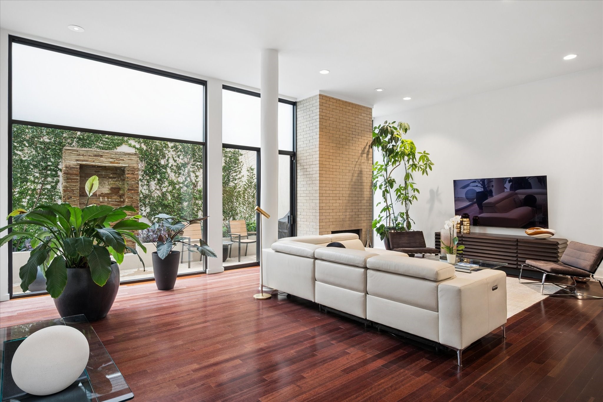 3210 Elizabeth Street, Dallas, TX, 75204