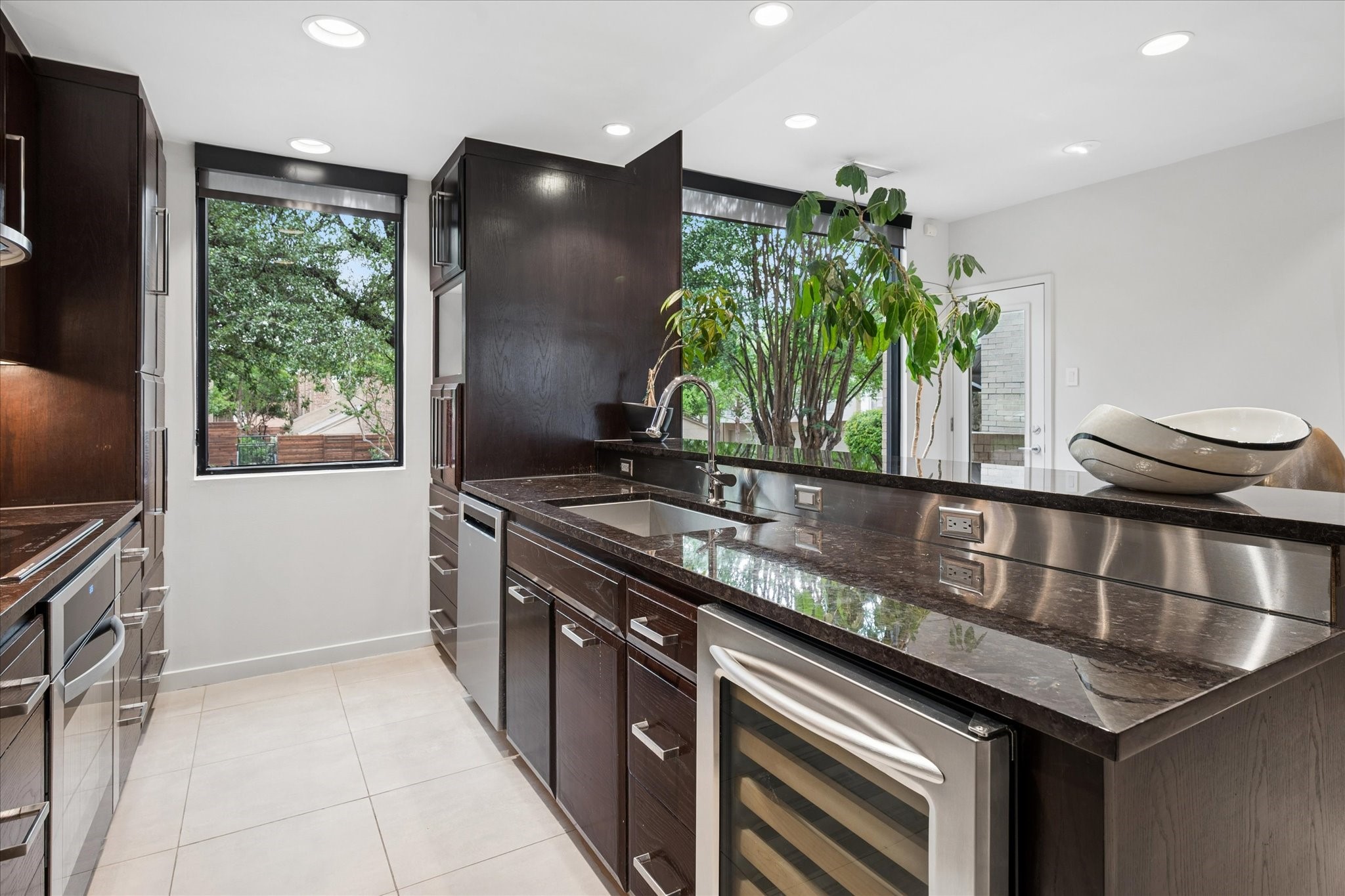 3210 Elizabeth Street, Dallas, TX, 75204