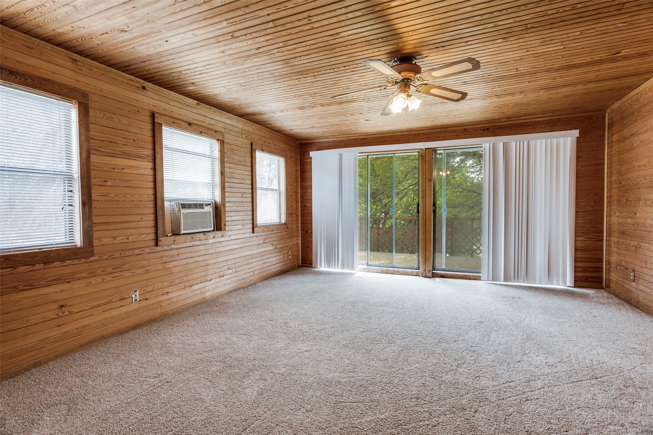1114 Spur Trail, Granbury, TX, 76049