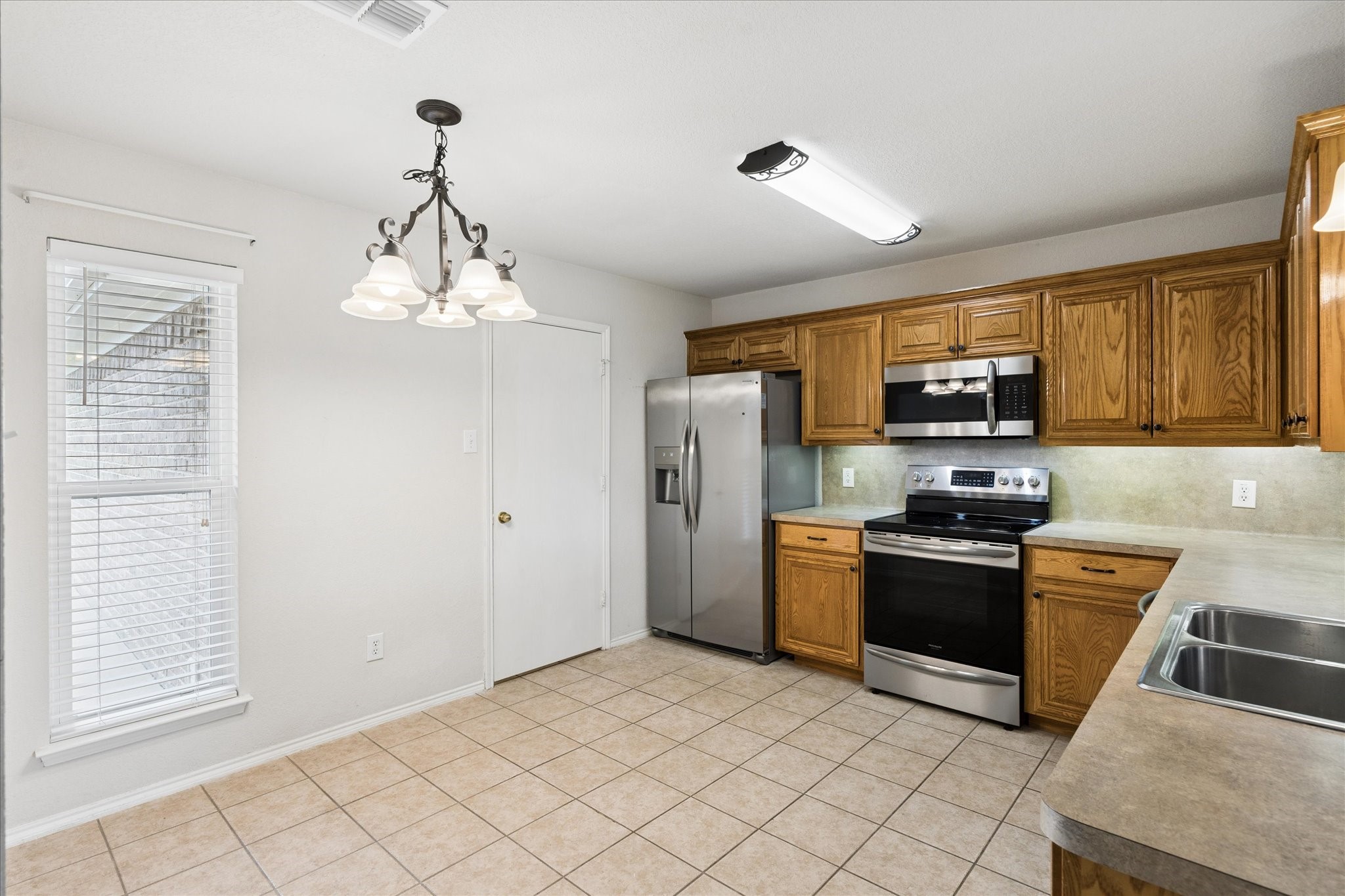 2736 Ensenada Lane, Fort Worth, TX, 76108