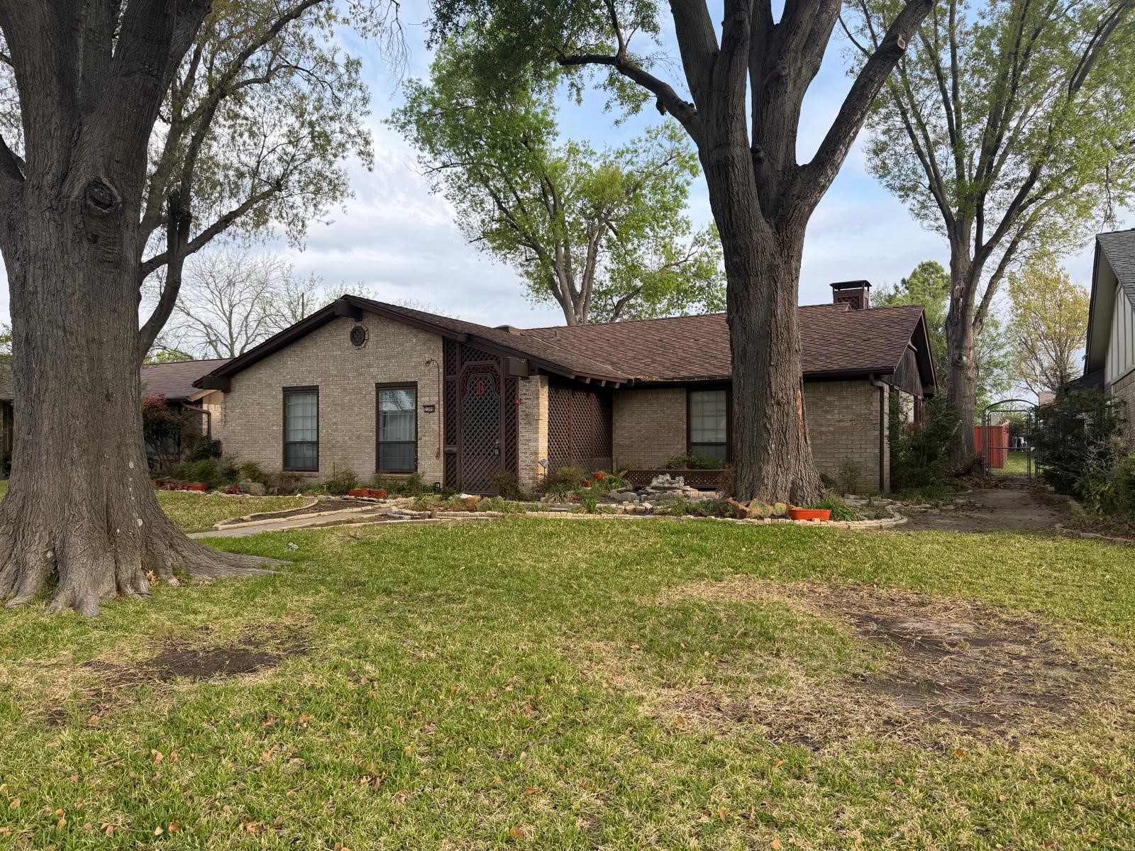 Property photo 02 of 2309 Richwood, Garland, TX 75044 | MLS #21220512