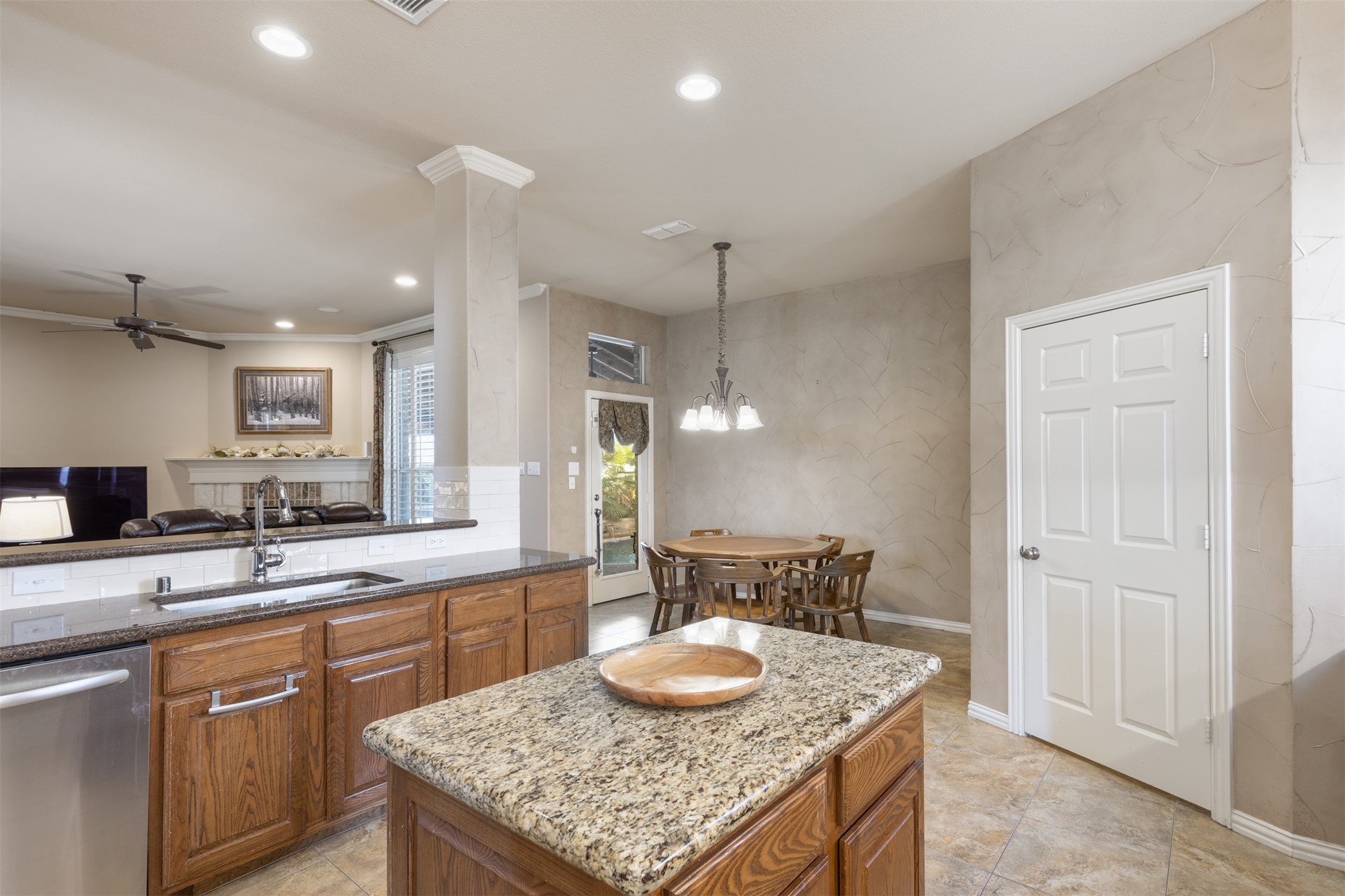 1700 Lake Forest Drive, Rockwall, TX, 75087