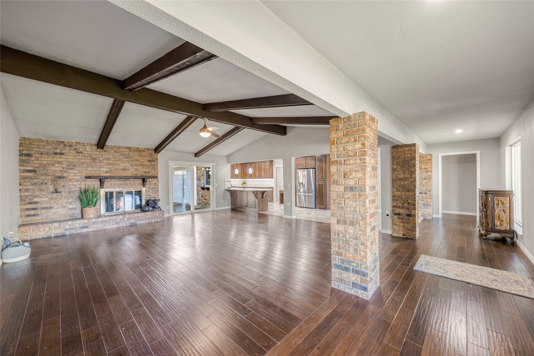 Property photo 03 of 2616 Pin Oak Lane, Plano, TX 75075 | MLS #21220712