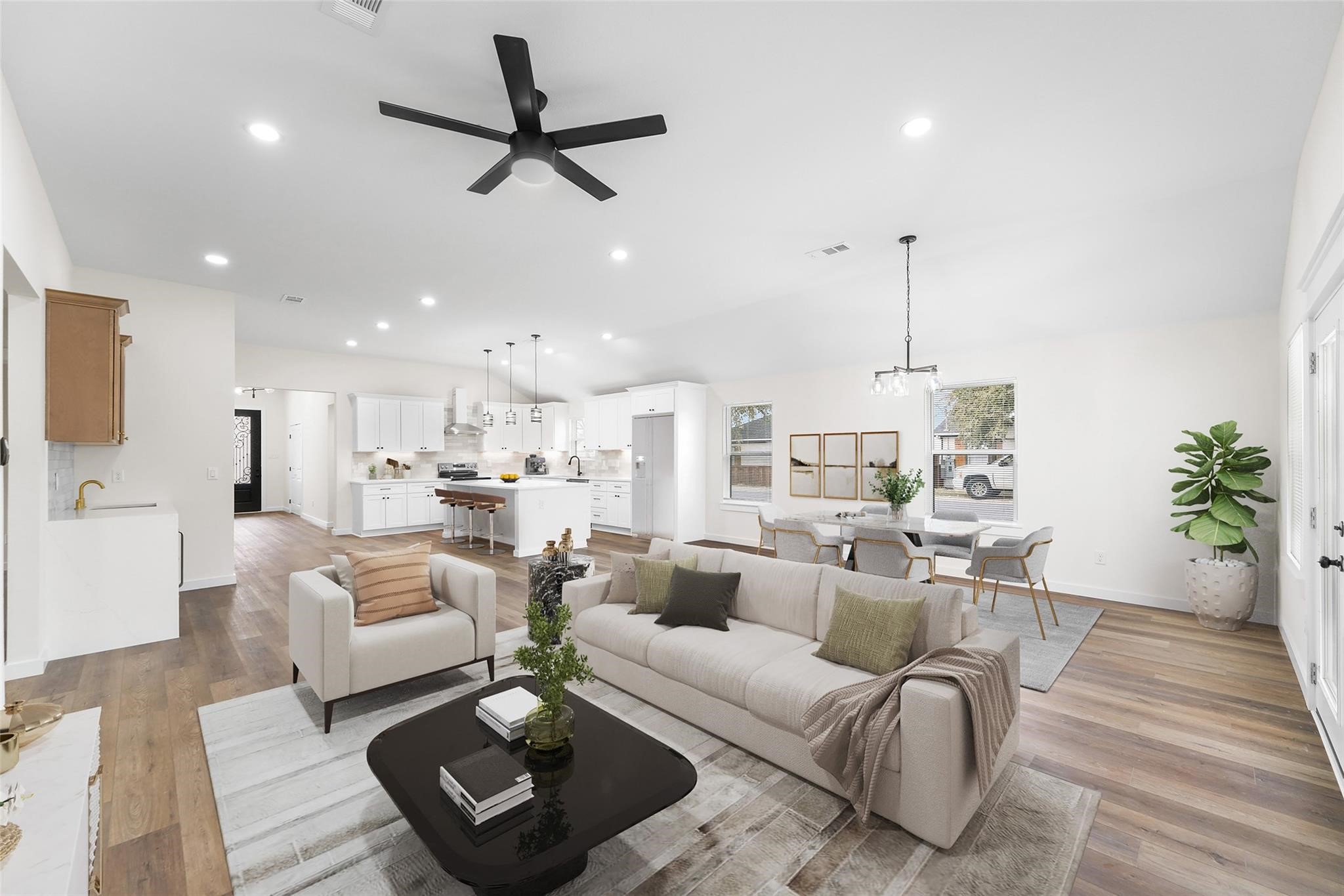Property photo 02 of 2434 Iroquois Street, Dallas, TX 75212 | MLS #21220771