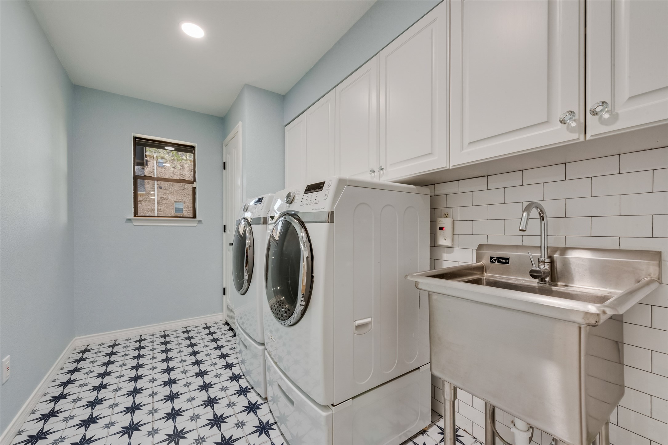 111 Luther Lane, Heath, TX, 75032