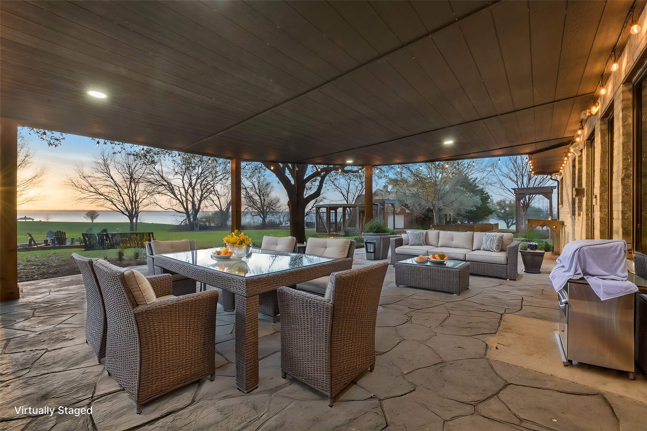111 Luther Lane, Heath, TX, 75032