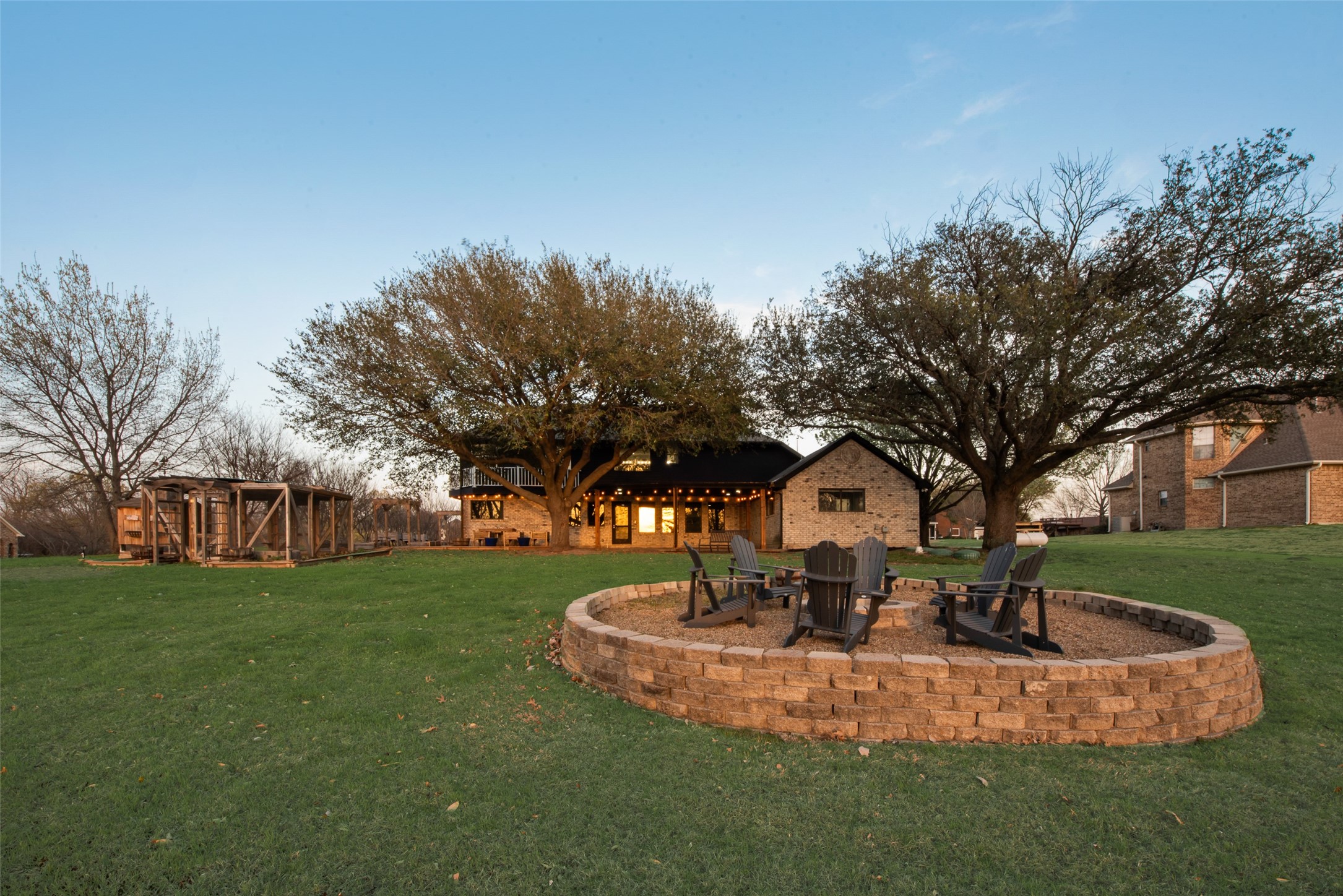 111 Luther Lane, Heath, TX, 75032