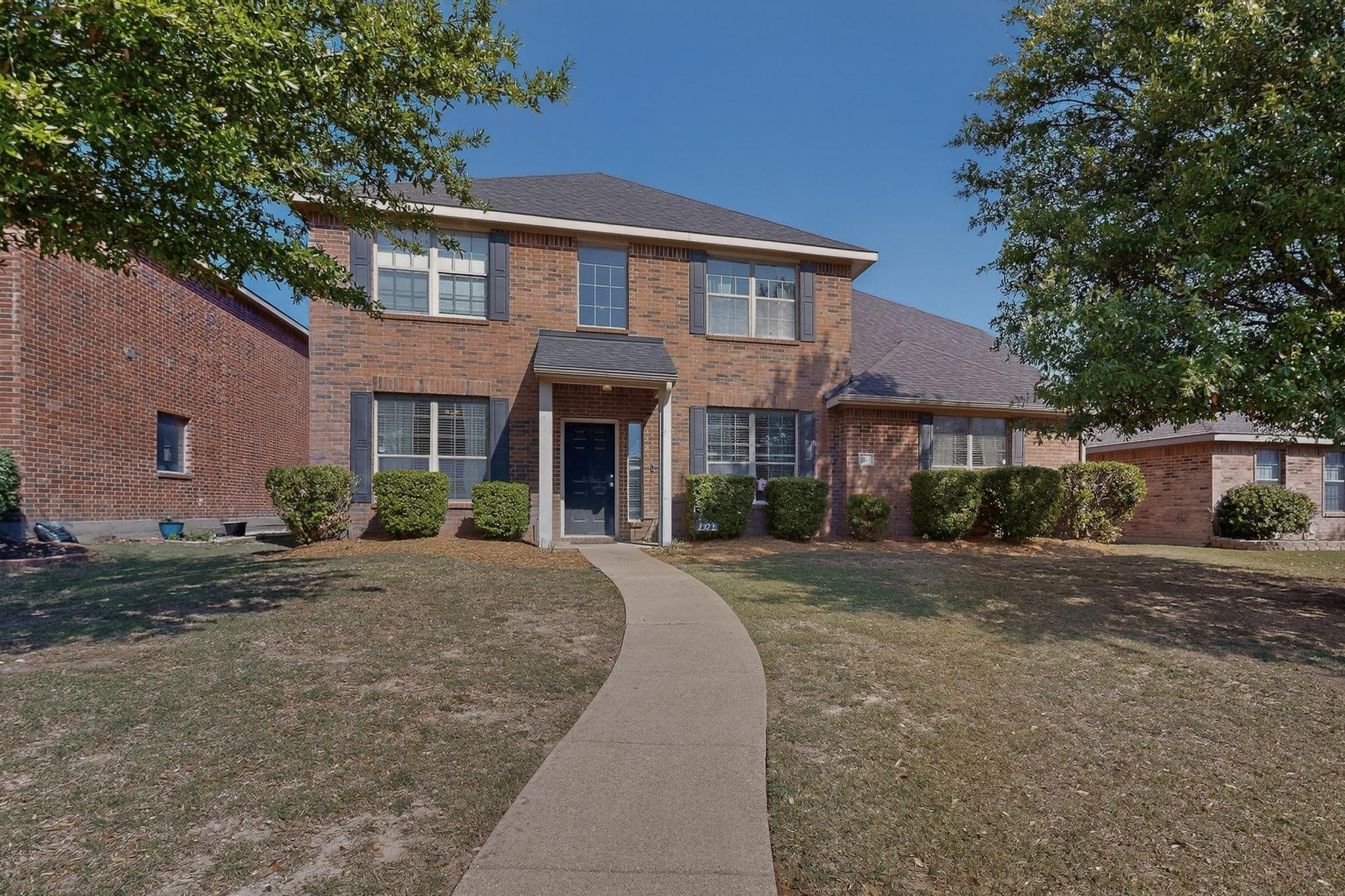 Property photo 01 of 1321 Illinois Avenue, Lancaster, TX 75134 | MLS #21221232
