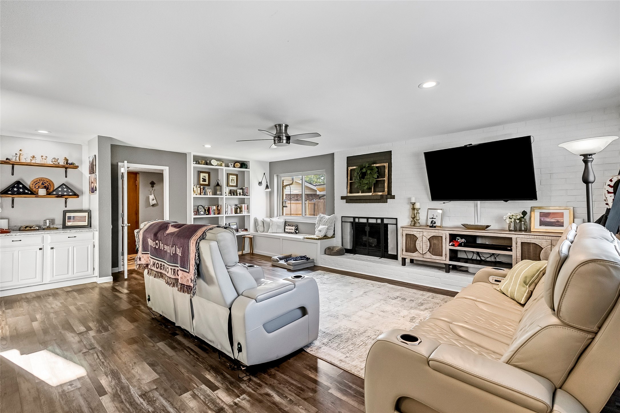 2405 Thistle Court, Euless, TX, 76039