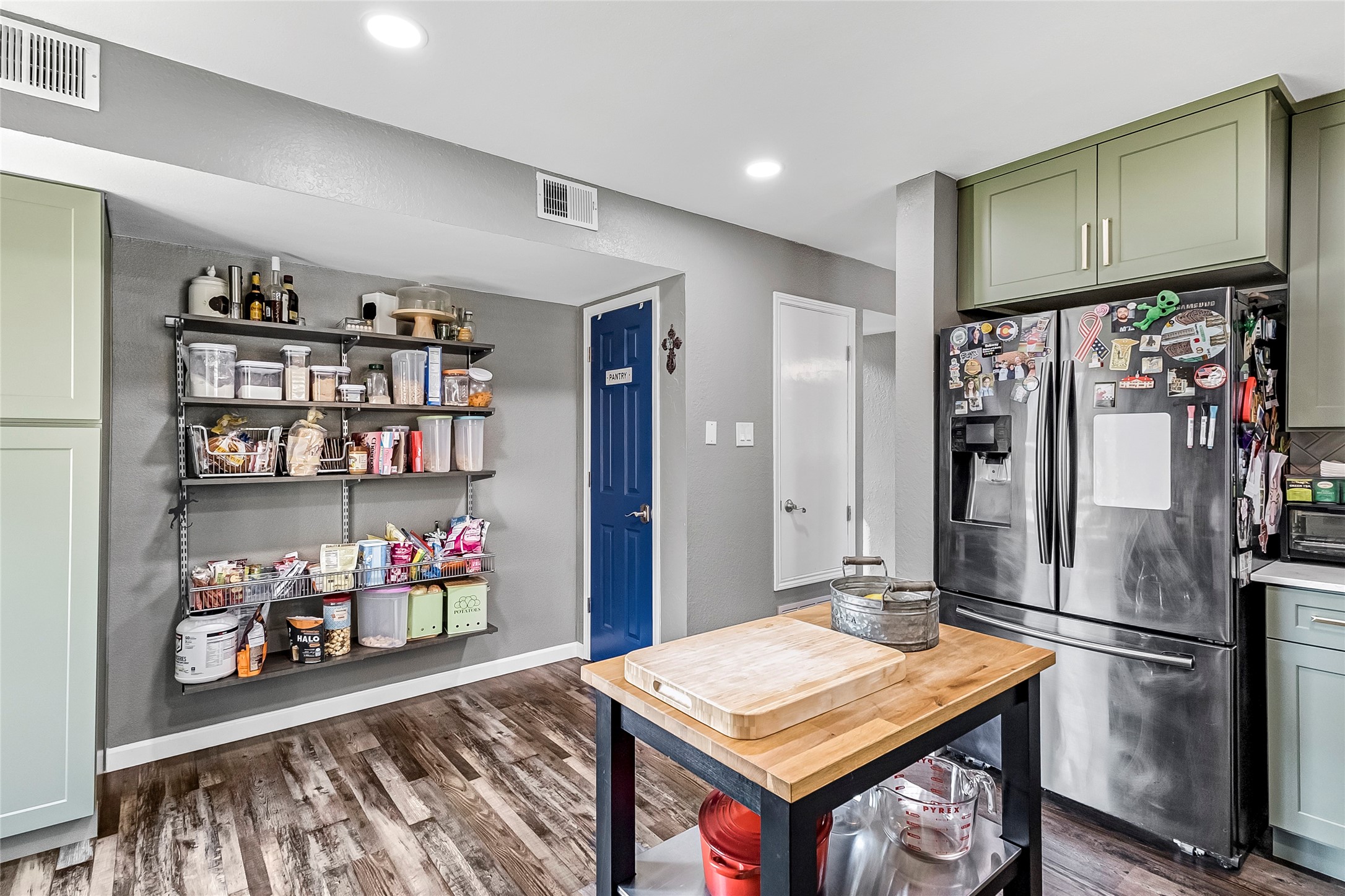 2405 Thistle Court, Euless, TX, 76039
