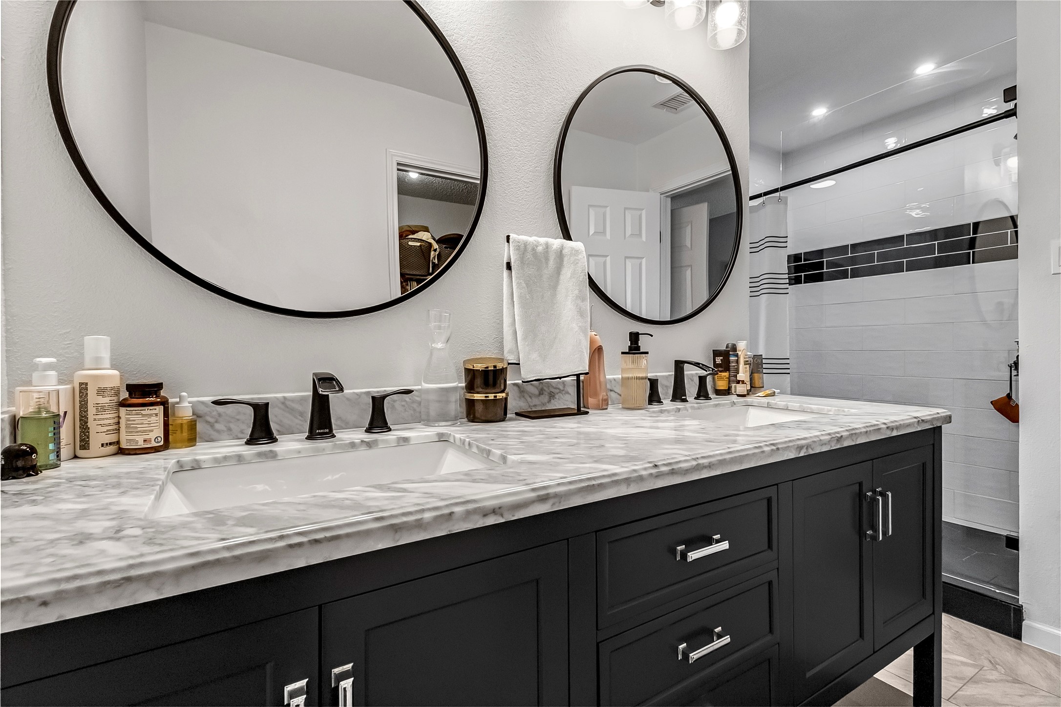 2405 Thistle Court, Euless, TX, 76039