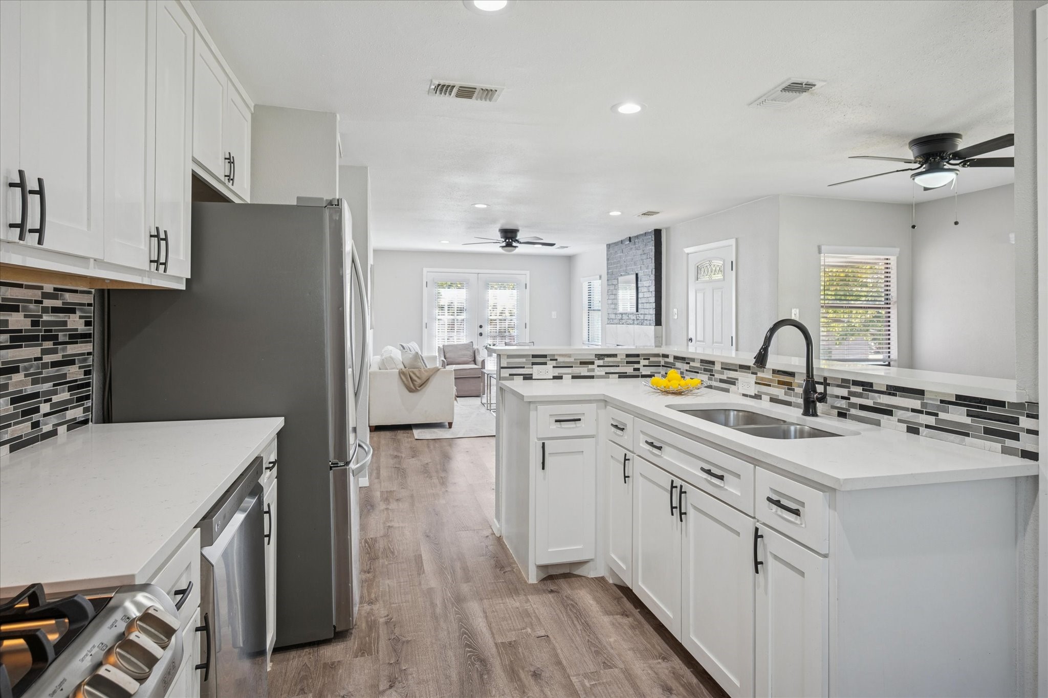 2717 El Tivoli Drive, Dallas, TX, 75211