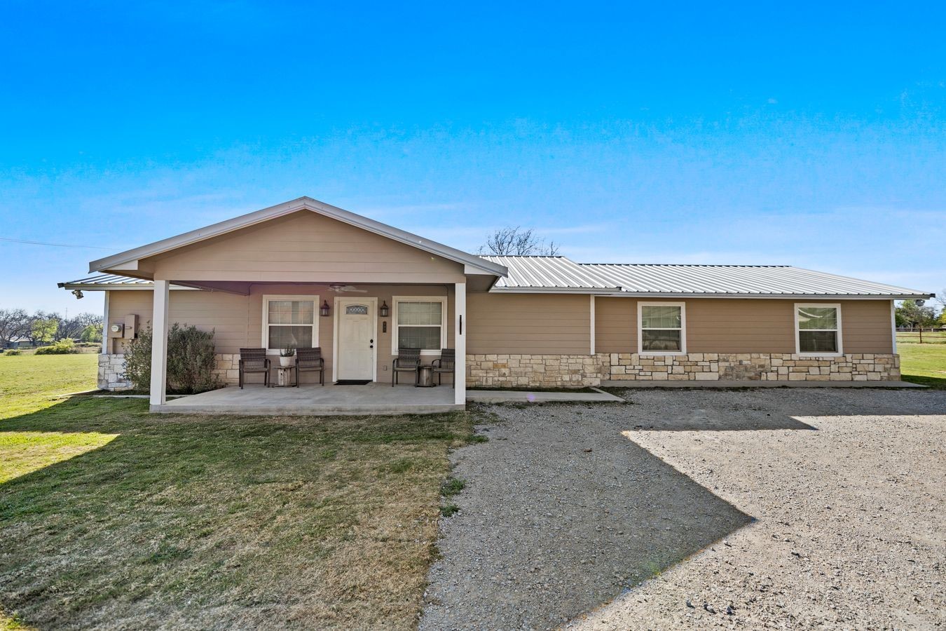 207 N Sand Street, Comanche, TX, 76442
