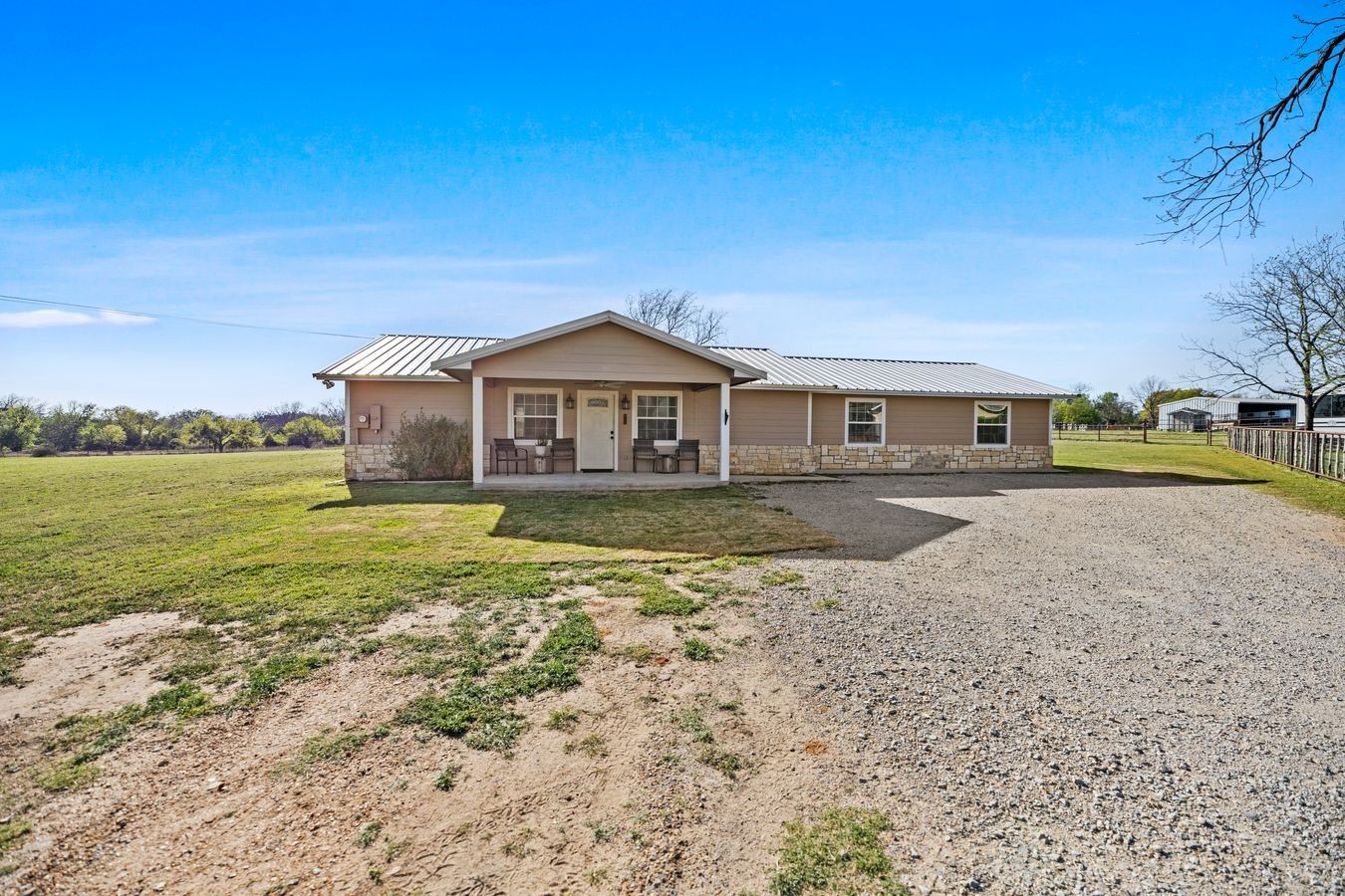 207 N Sand Street, Comanche, TX, 76442