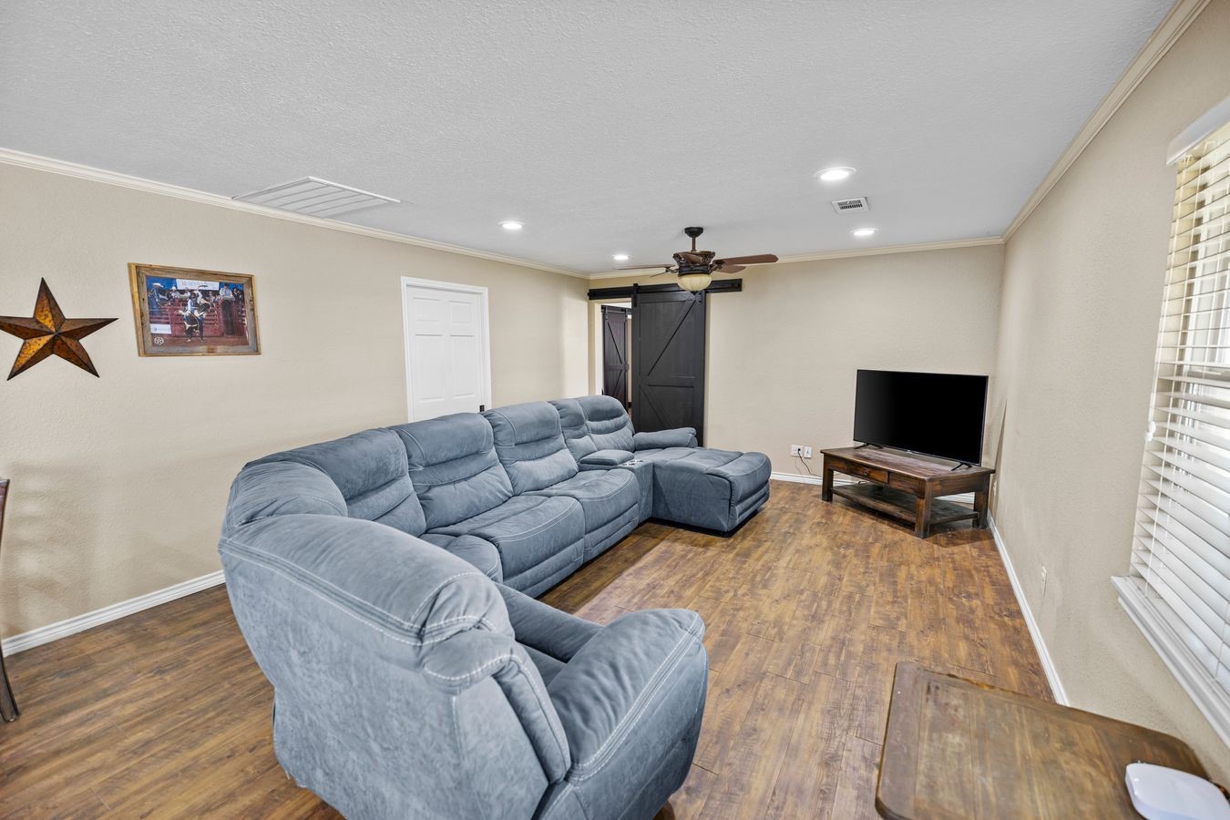 207 N Sand Street, Comanche, TX, 76442