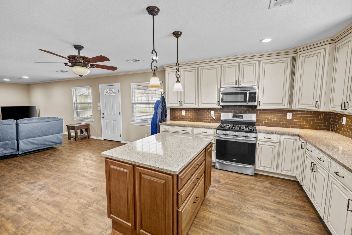 207 N Sand Street, Comanche, TX, 76442
