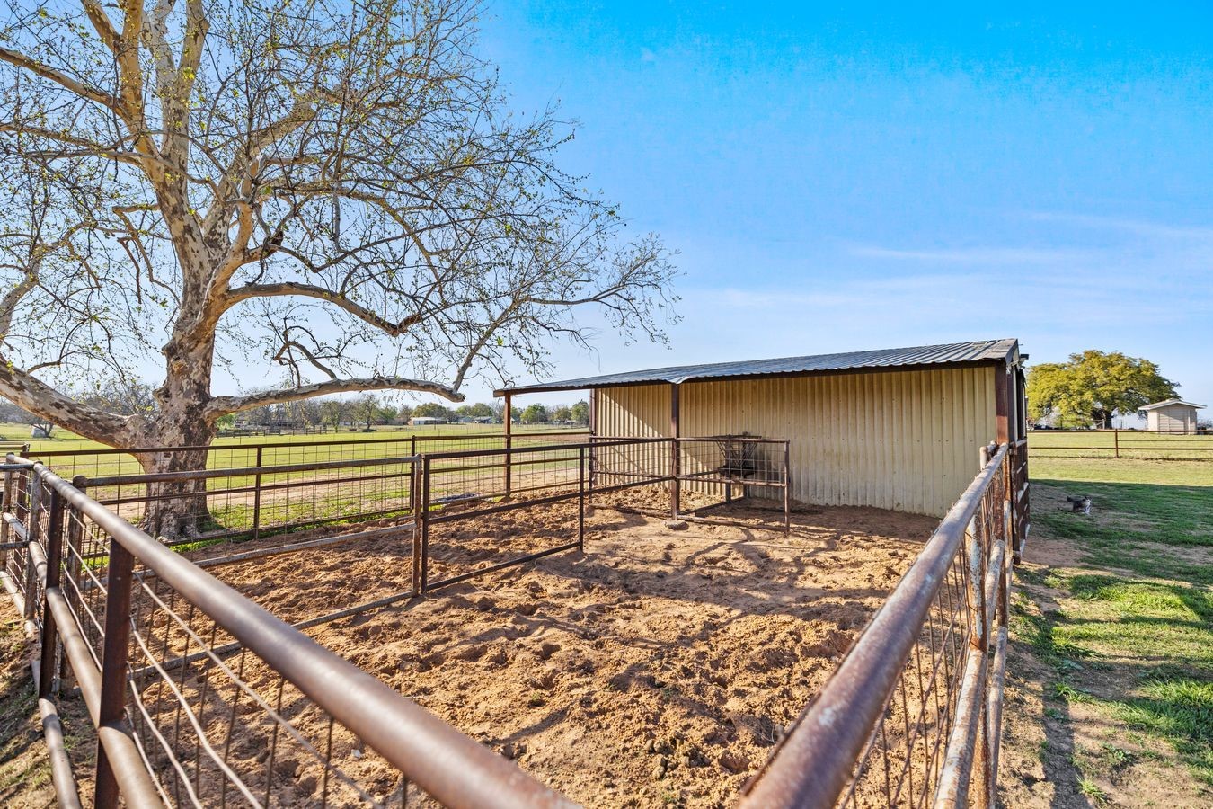 207 N Sand Street, Comanche, TX, 76442