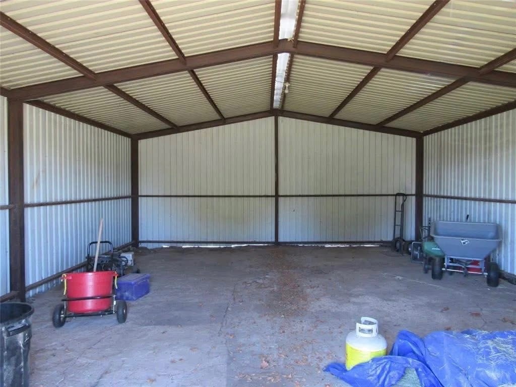 207 N Sand Street, Comanche, TX, 76442