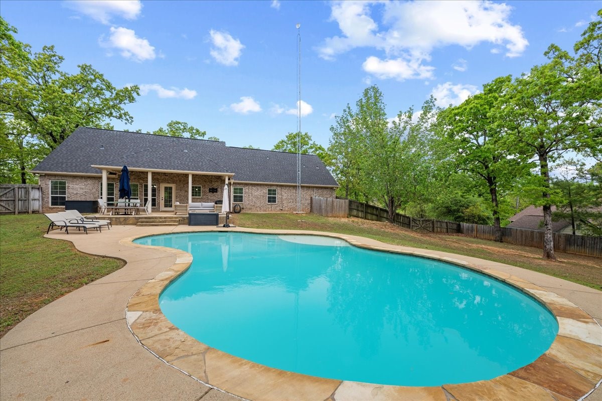 19870 Post Oak Bend, Lindale, TX, 75771