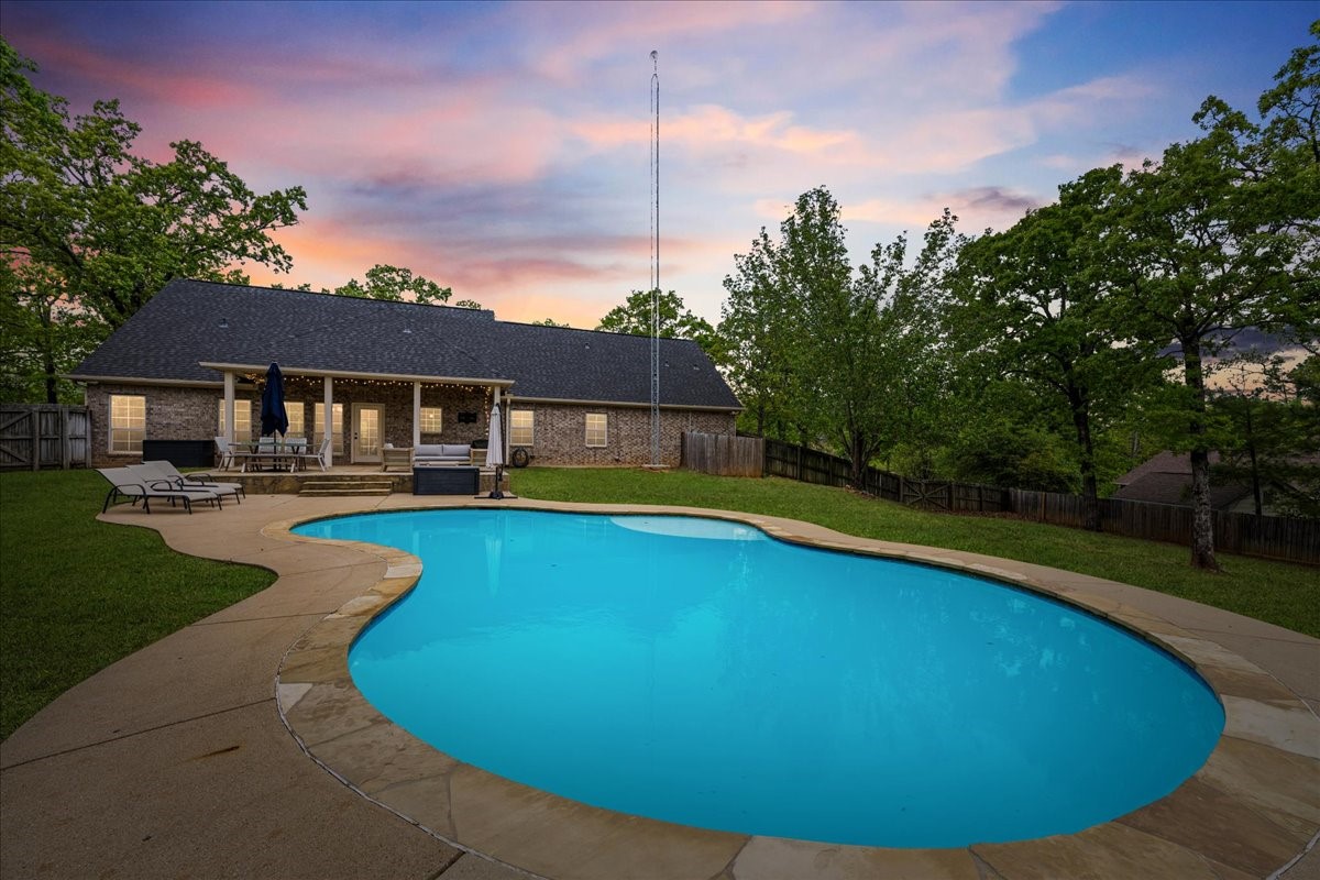 19870 Post Oak Bend, Lindale, TX, 75771