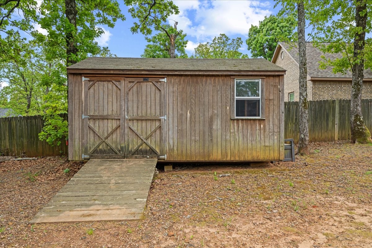 19870 Post Oak Bend, Lindale, TX, 75771