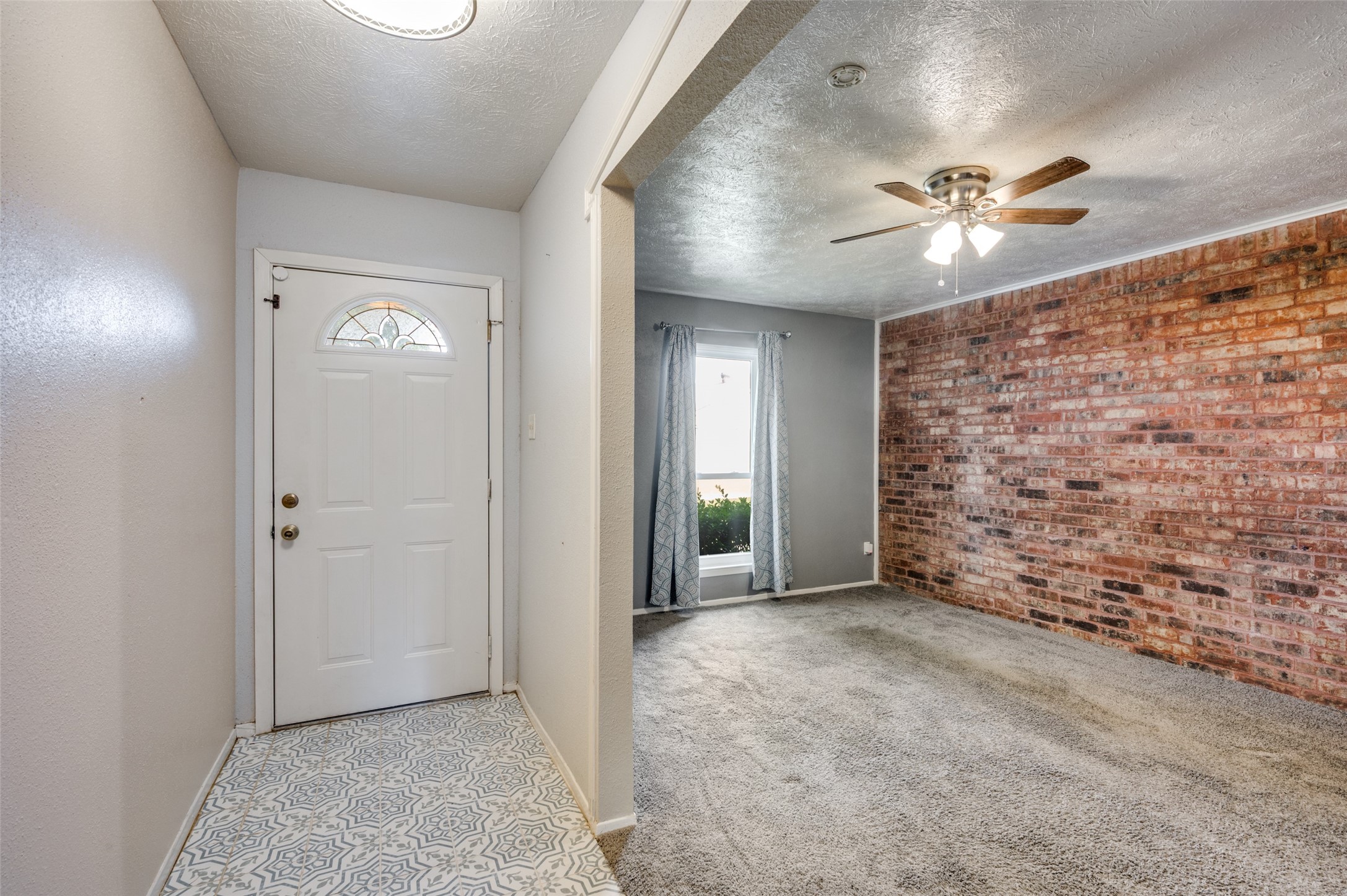 82 E E Mountain Creek Drive UNIT&nbsp;19, Grand Prairie, TX, 75052