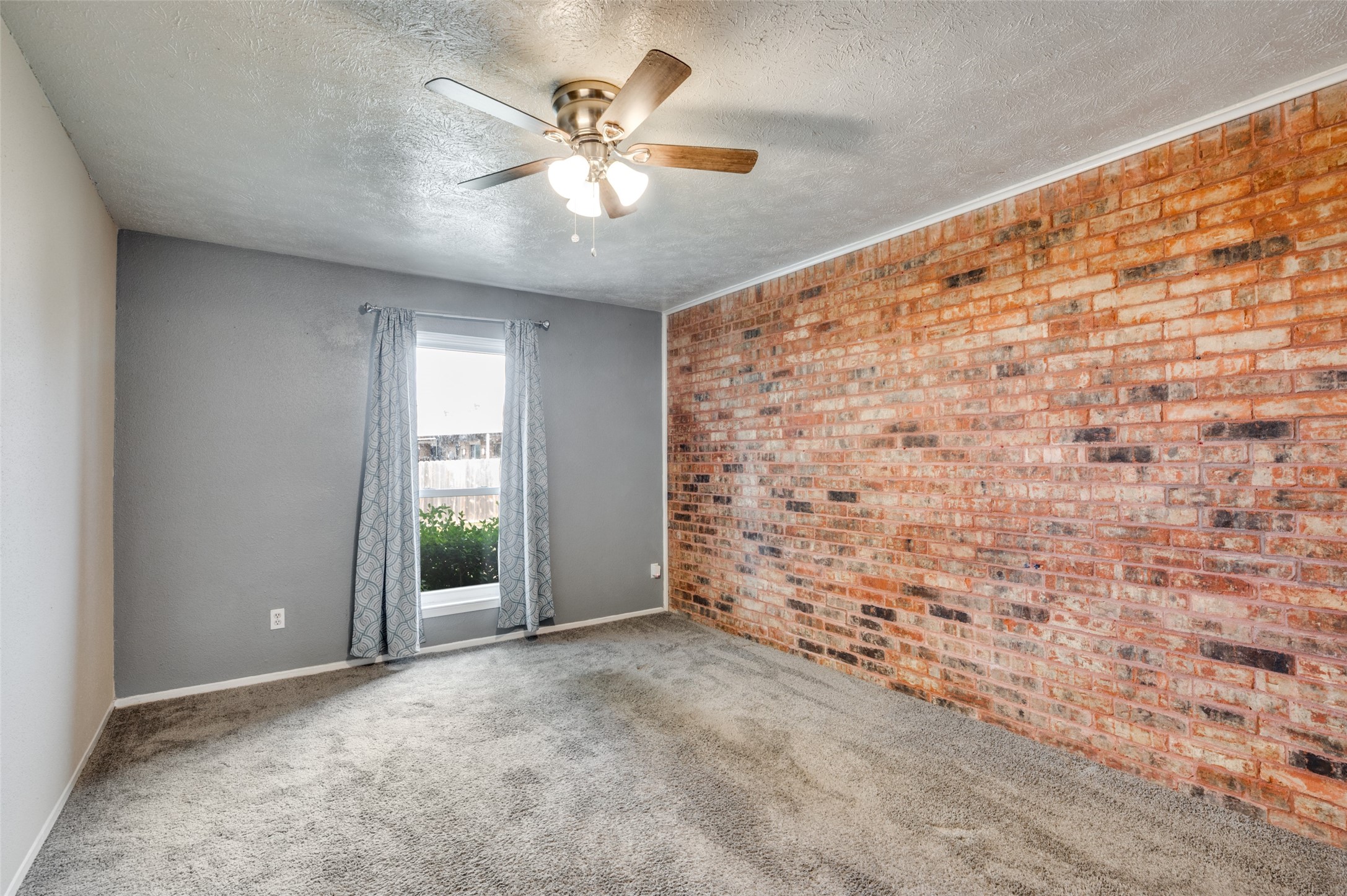 82 E E Mountain Creek Drive UNIT&nbsp;19, Grand Prairie, TX, 75052