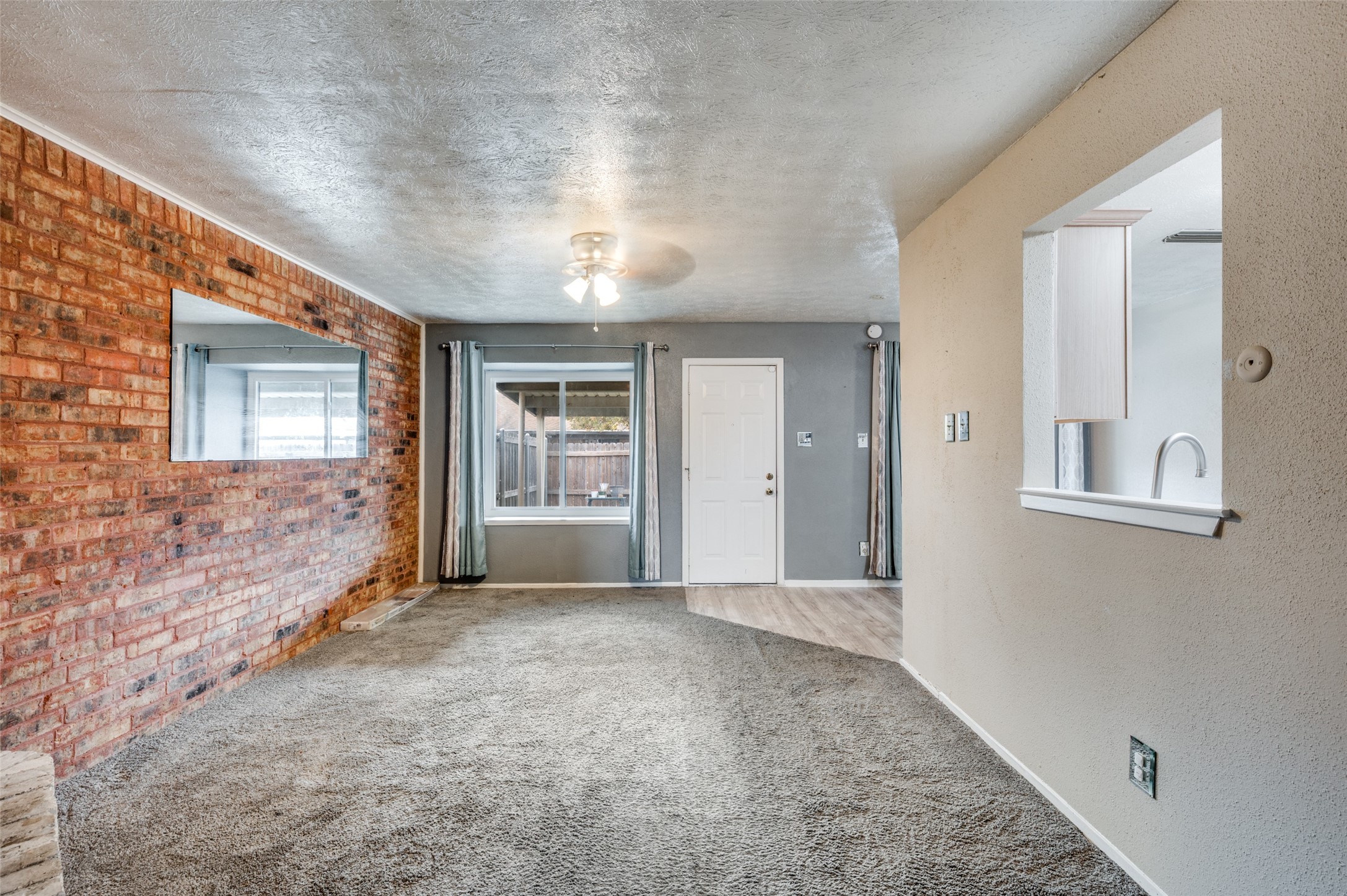 82 E E Mountain Creek Drive UNIT&nbsp;19, Grand Prairie, TX, 75052