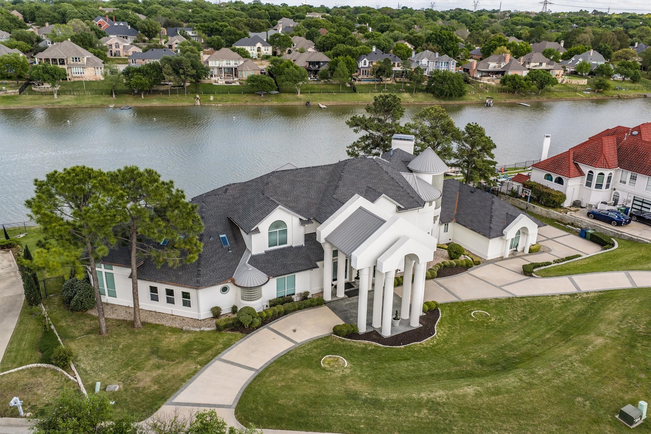 Property photo 01 of 656 Timbercrest Circle Highland, Village, TX 75077 | MLS #21222548