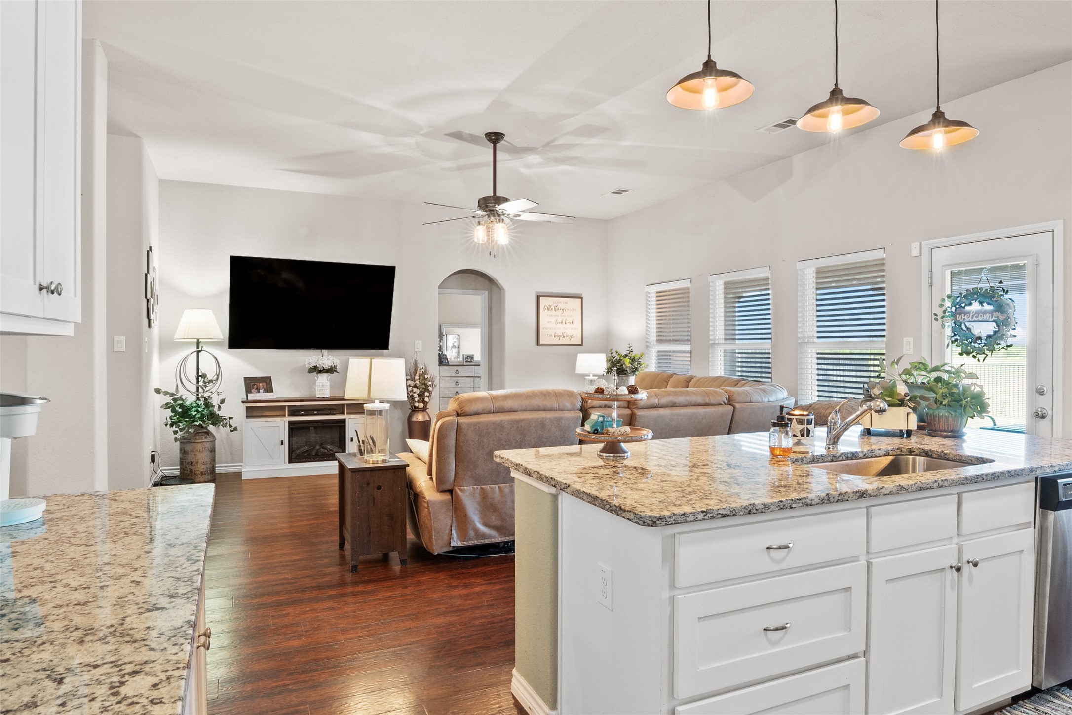 4126 Bridle Path Lane, Sanger, TX, 76266