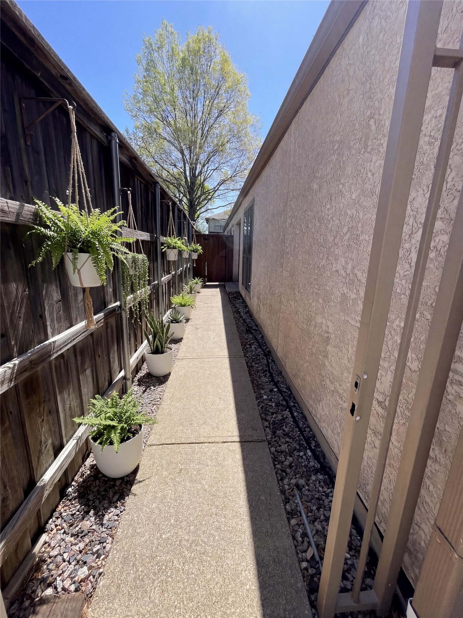 6228 Winton Street, Dallas, TX, 75214