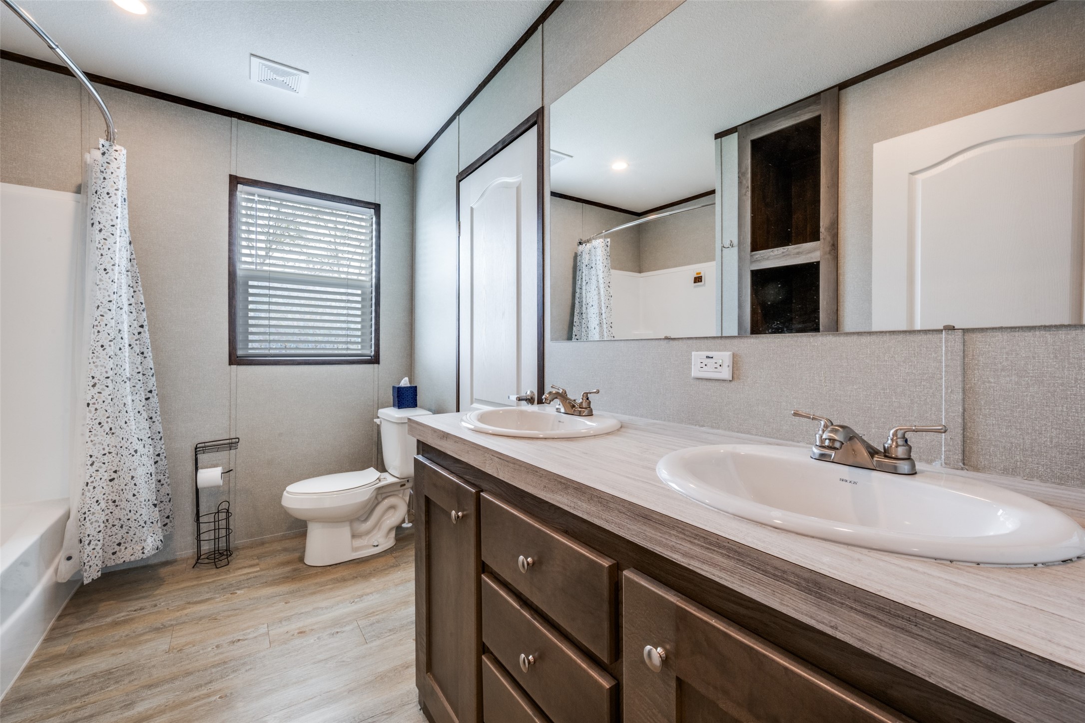101 Shady Grove Drive, Sanger, TX, 76266