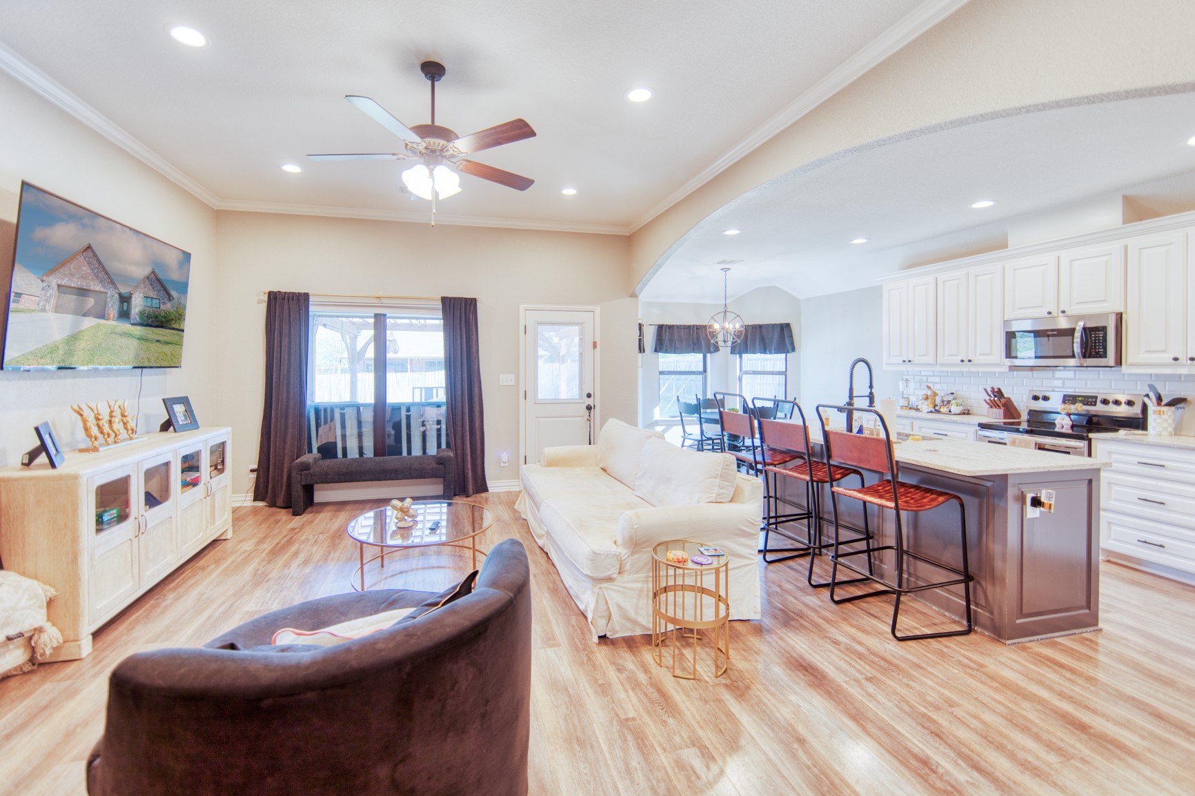 100 Prarie Grass Drive, Whitesboro, TX, 76273