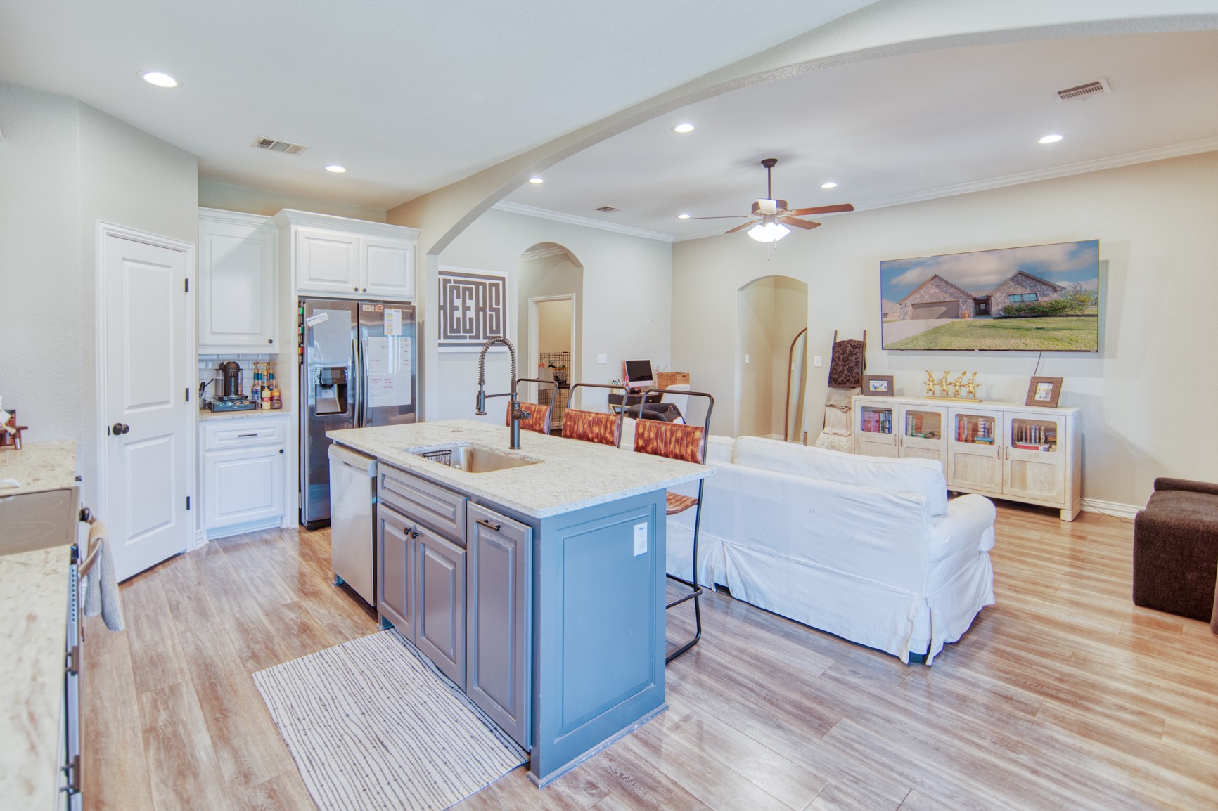 100 Prarie Grass Drive, Whitesboro, TX, 76273
