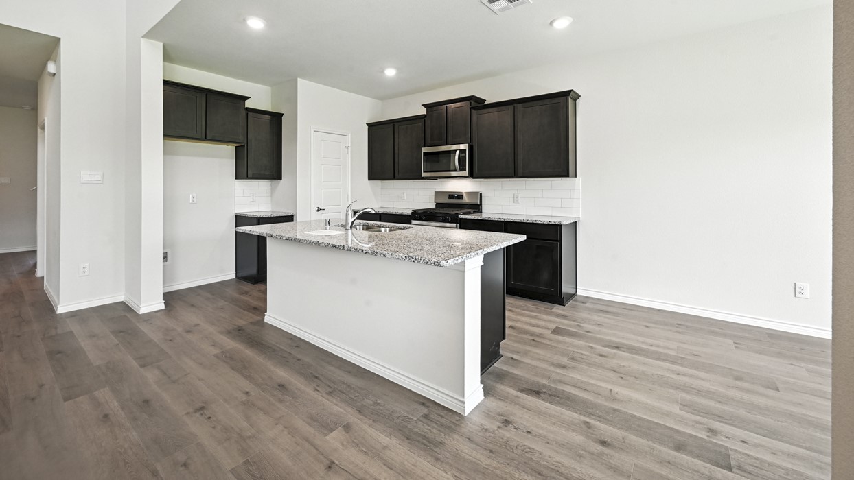 Property photo 02 of 7049 Split Rail Drive, Garland, TX 75043 | MLS #21223024