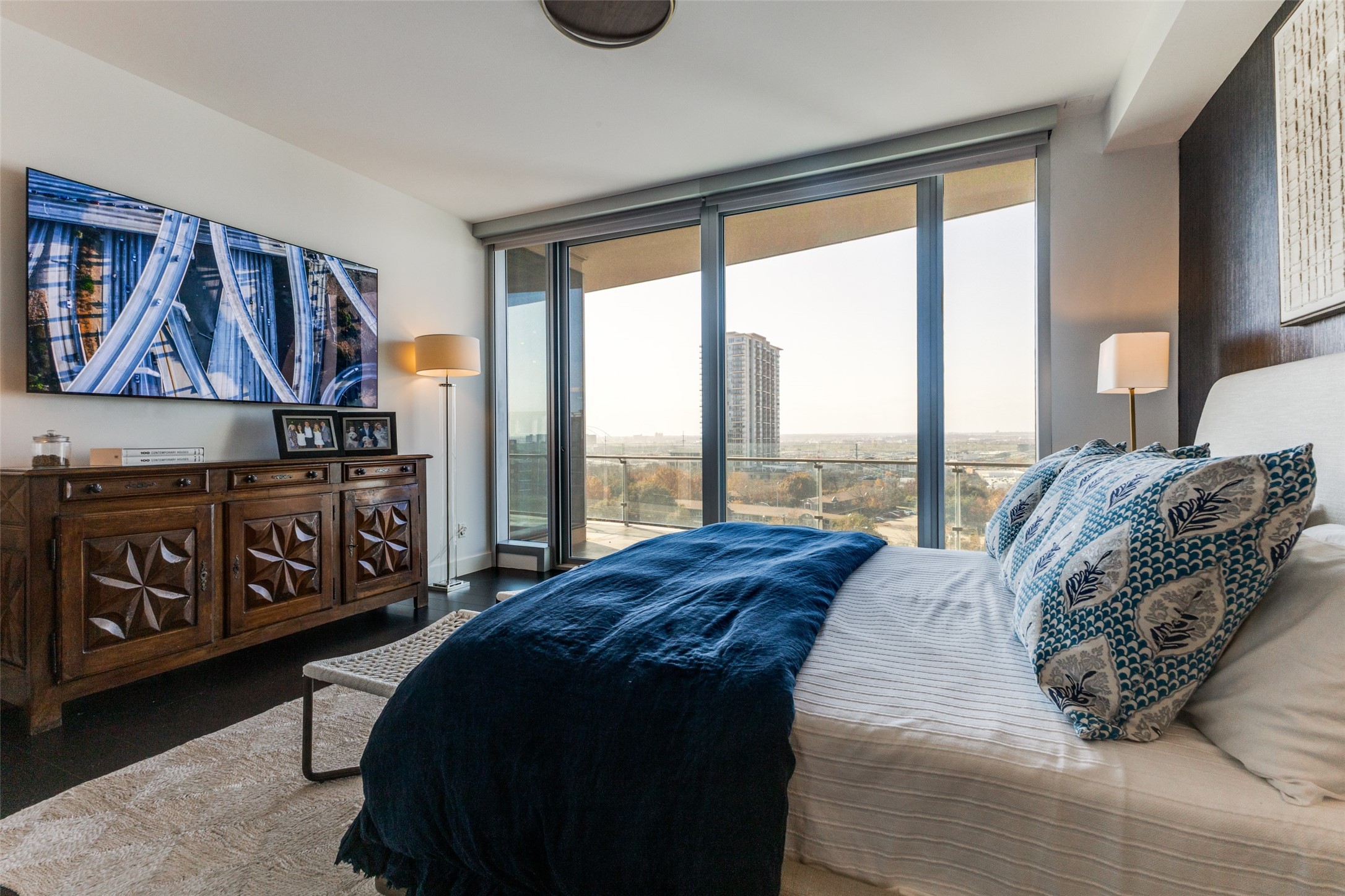 3130 N Harwood Street UNIT&nbsp;801, Dallas, TX, 75201