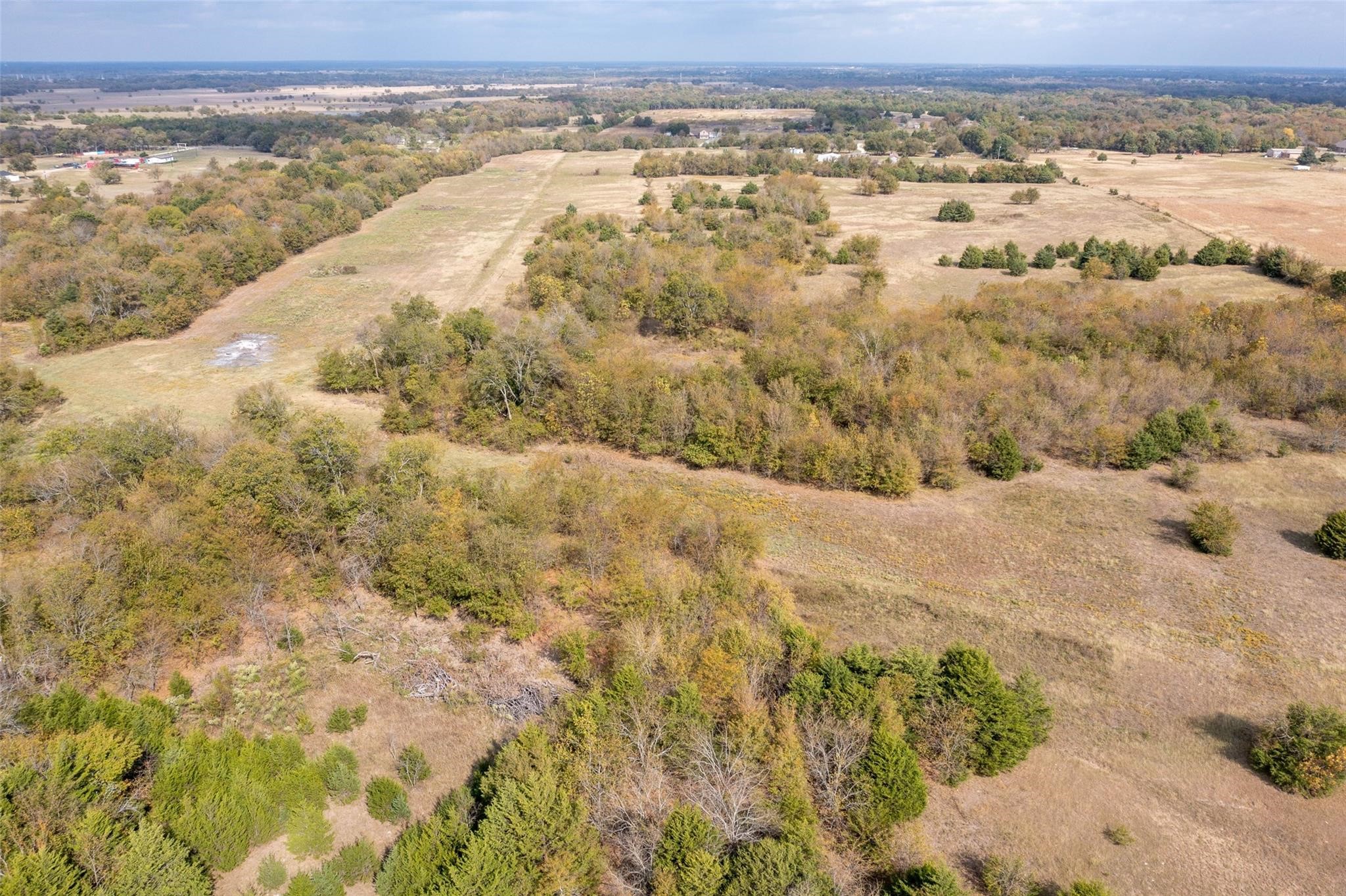 Property photo 02 of 4081 FM 2736 UNIT D, Campbell, TX 75422 | MLS #21223171