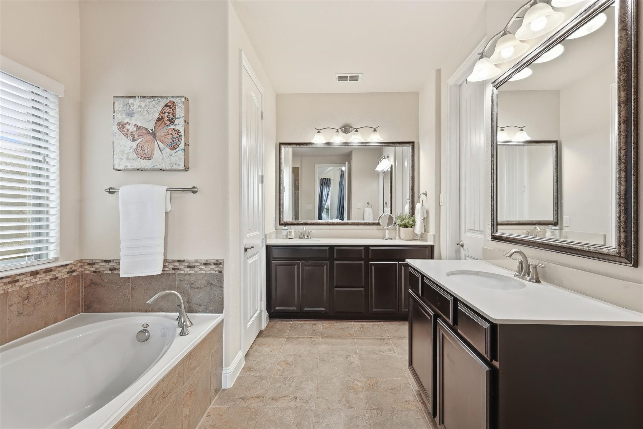 912 Hartford Court, Roanoke, TX, 76262