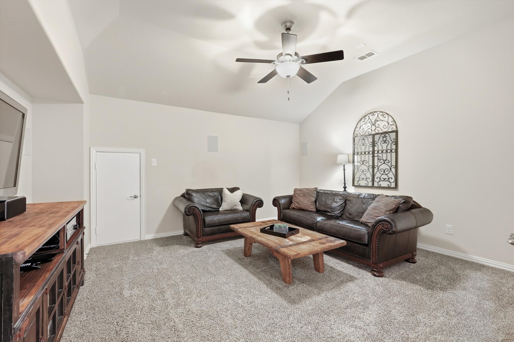 912 Hartford Court, Roanoke, TX, 76262