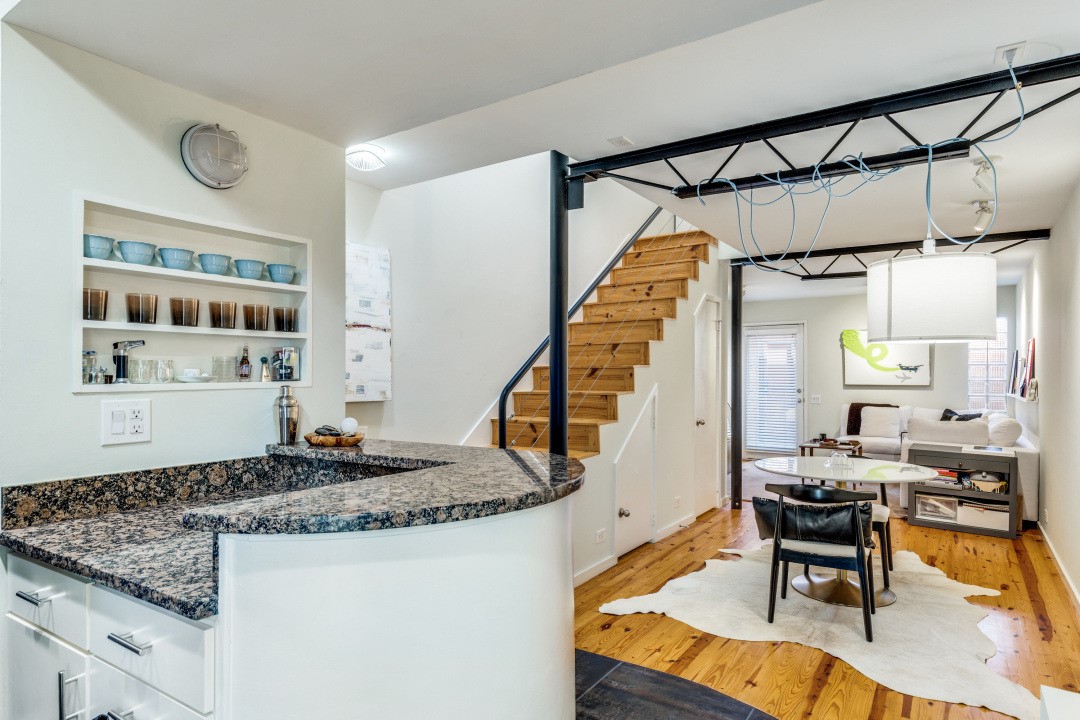 4242 Buena Vista Street UNIT&nbsp;16, Dallas, TX, 75205
