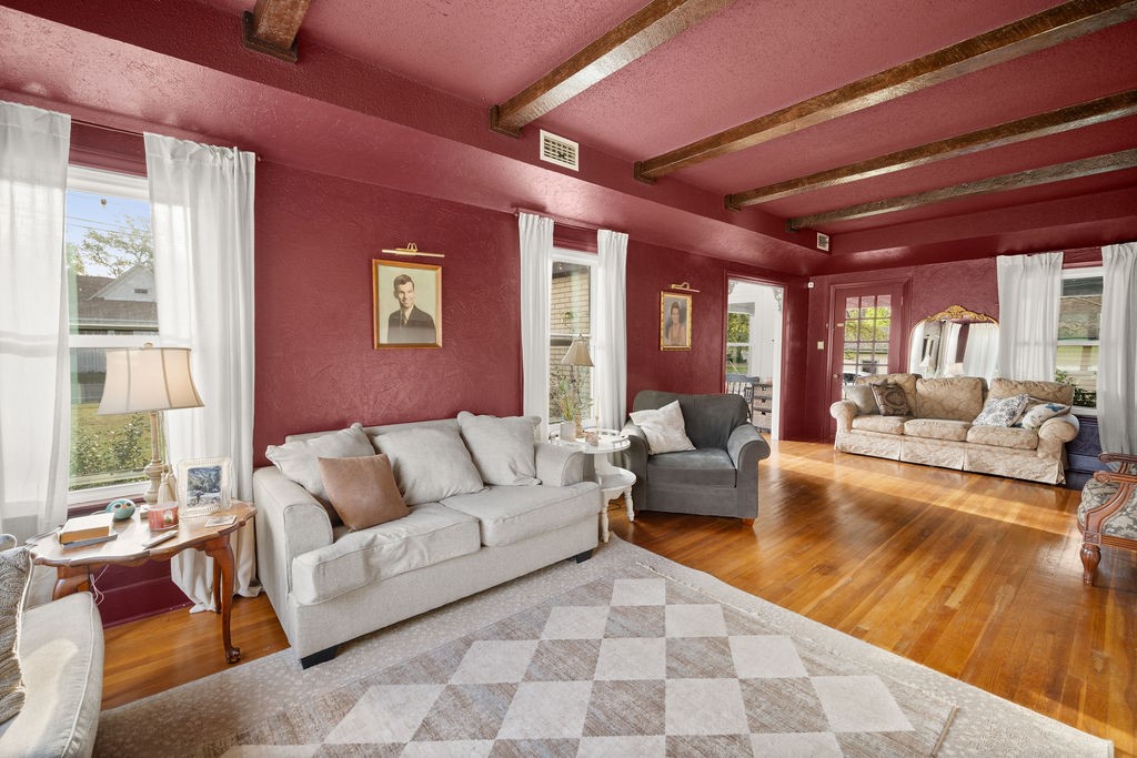 327 N Ponsard Street, Troup, TX, 75789