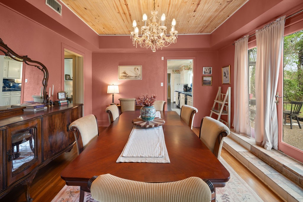 327 N Ponsard Street, Troup, TX, 75789