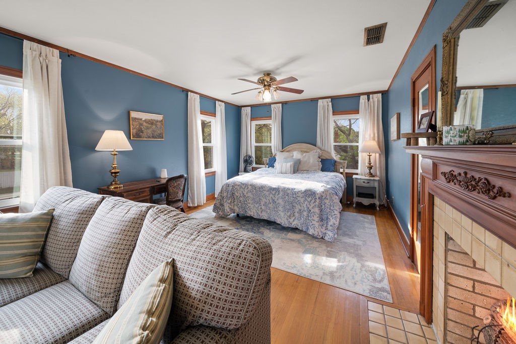 327 N Ponsard Street, Troup, TX, 75789