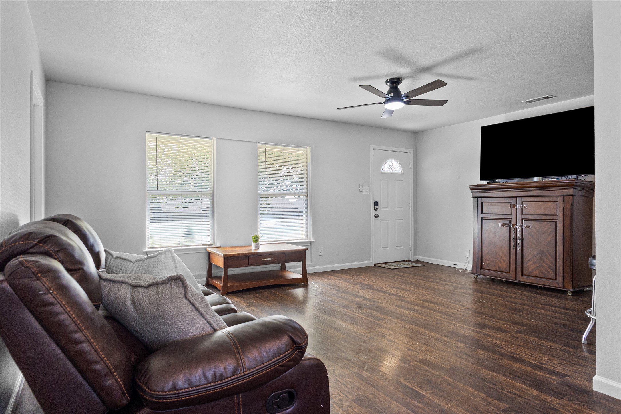 3000 Pate Drive, Fort Worth, TX, 76105