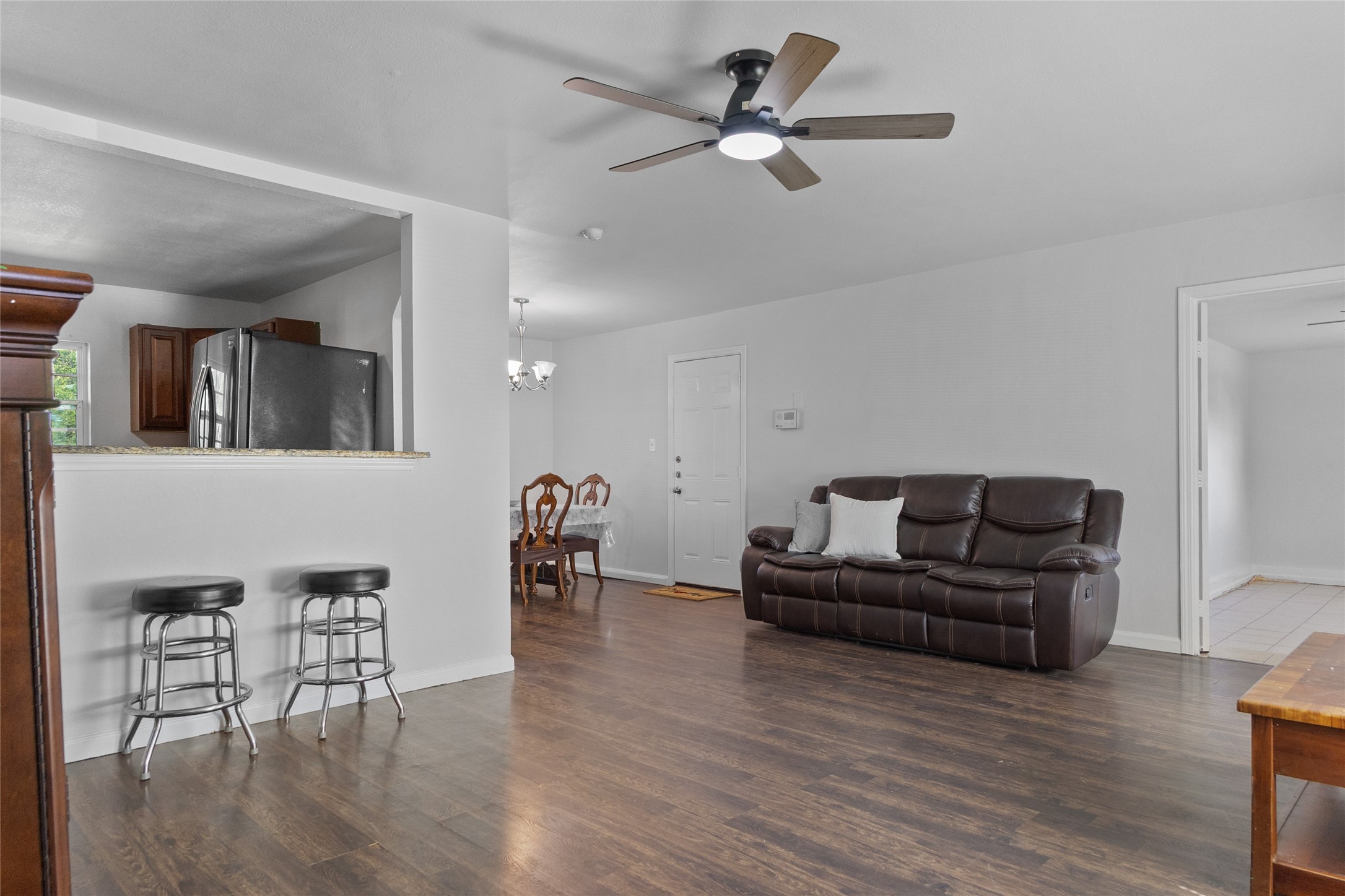 3000 Pate Drive, Fort Worth, TX, 76105