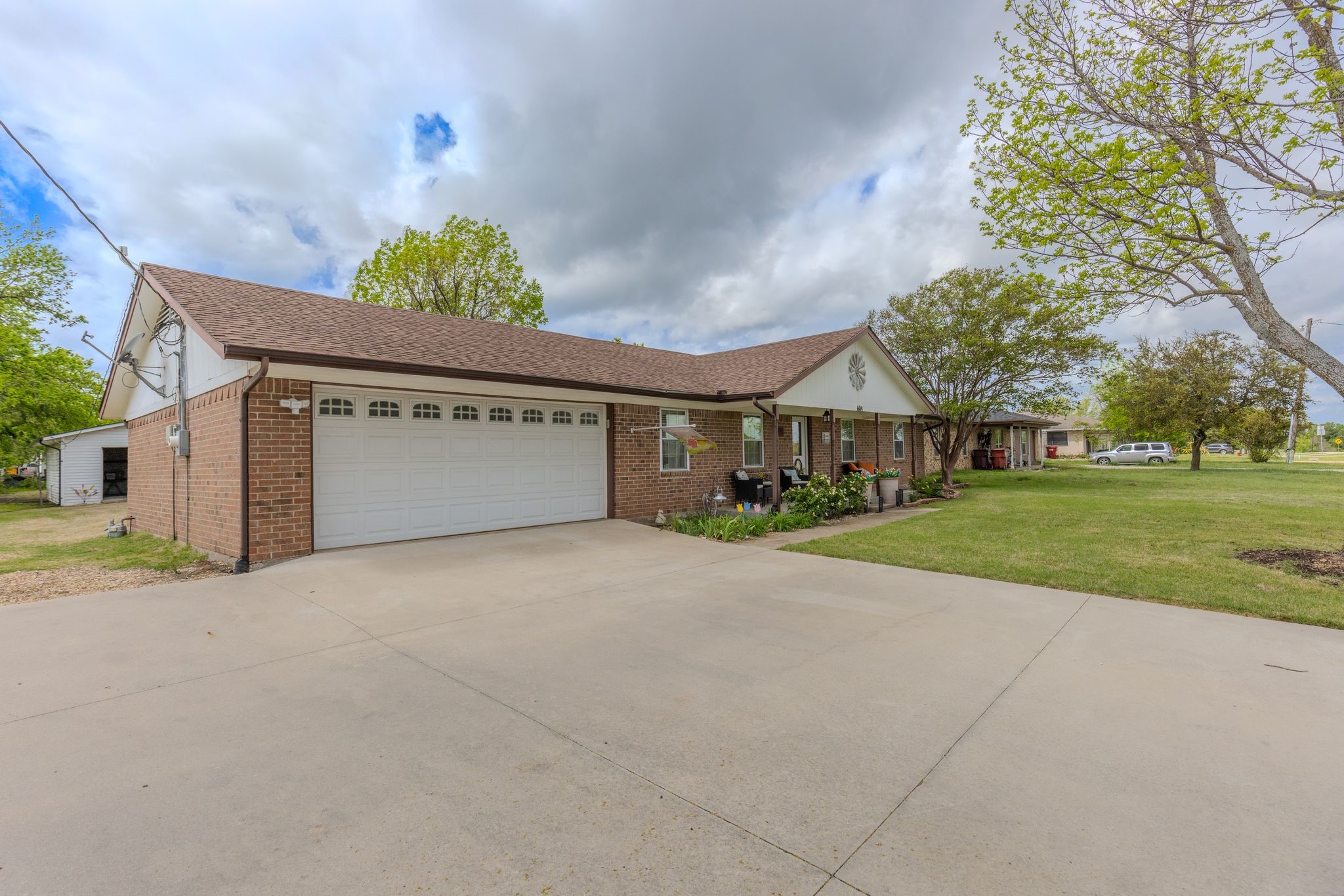 604 E Fm 272, Celeste, TX, 75423