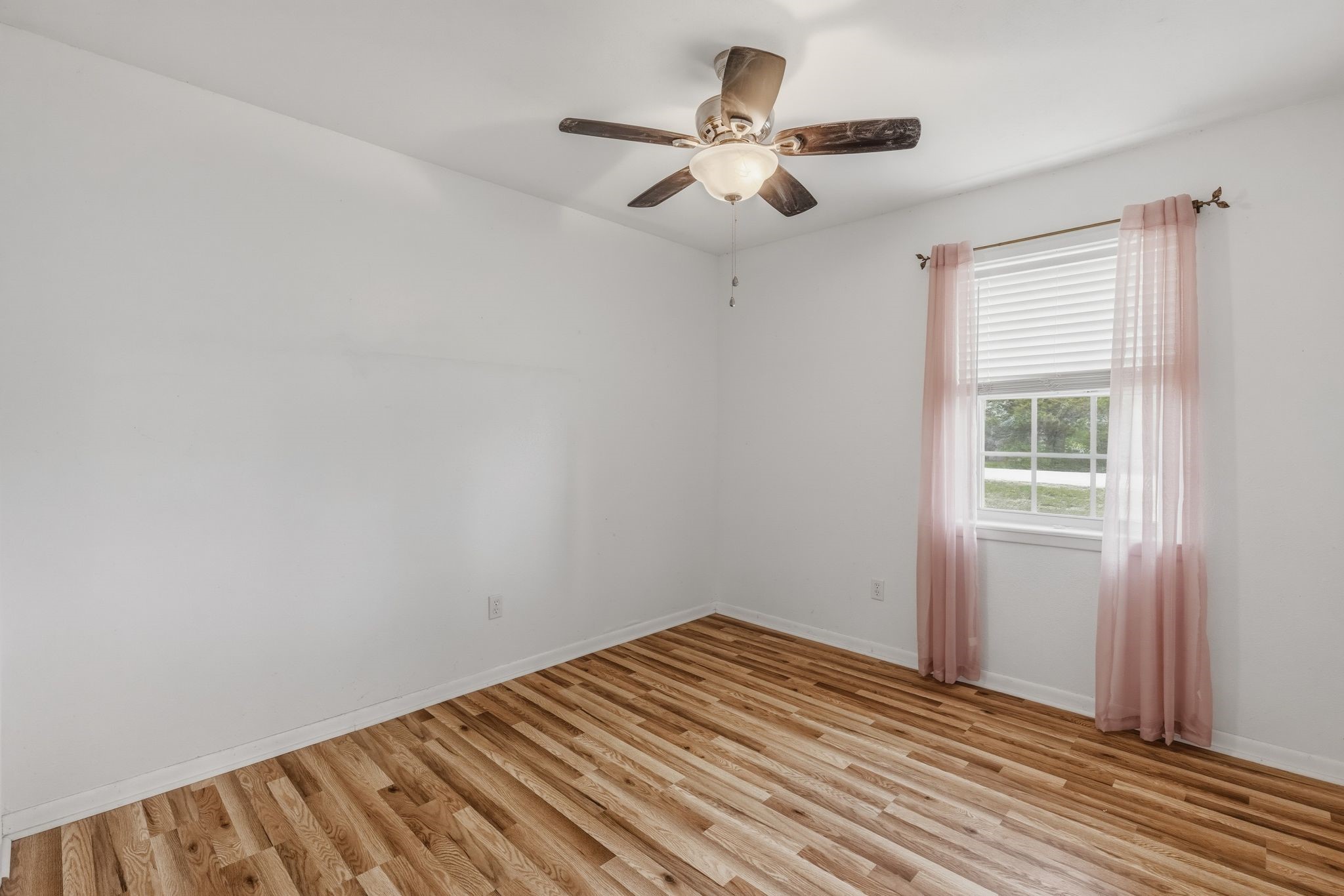 604 E Fm 272, Celeste, TX, 75423