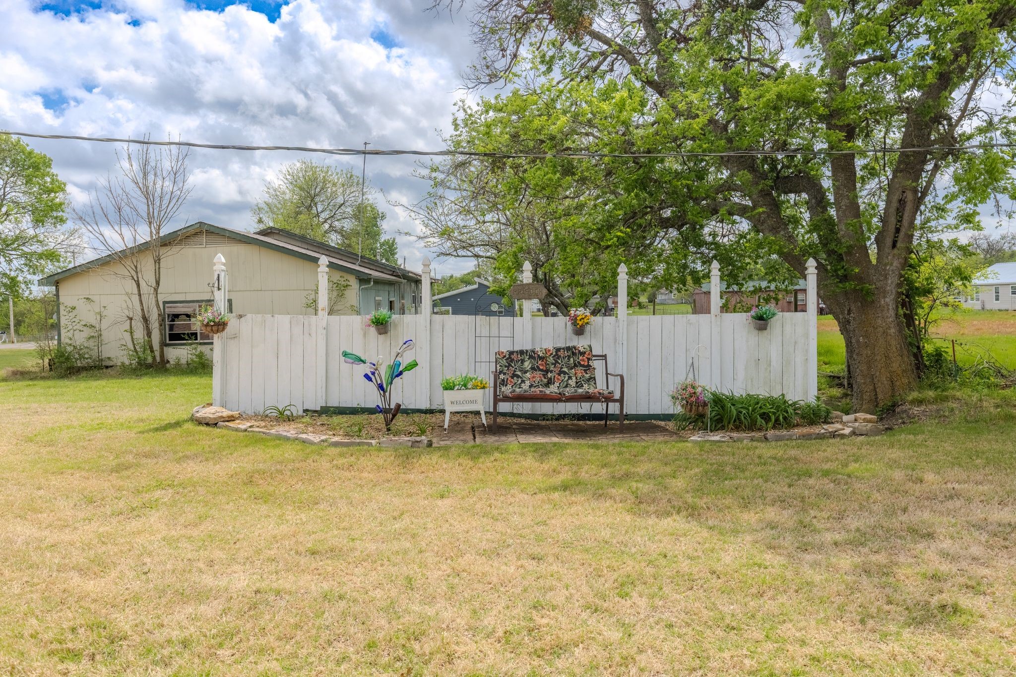 604 E Fm 272, Celeste, TX, 75423